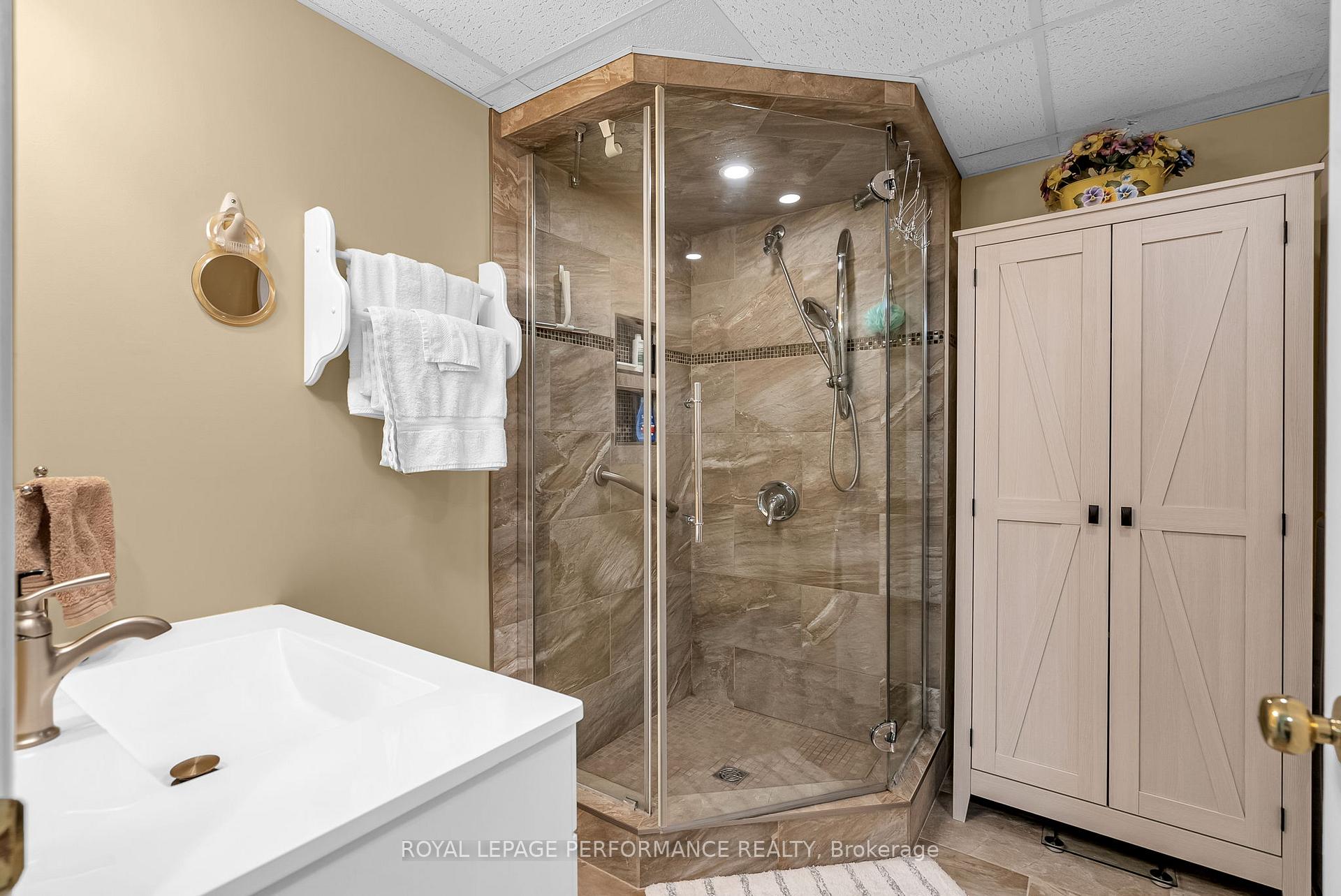 Photo 18 of 58 Tonia Street, North Glengarry, Alexandria — HOMEH