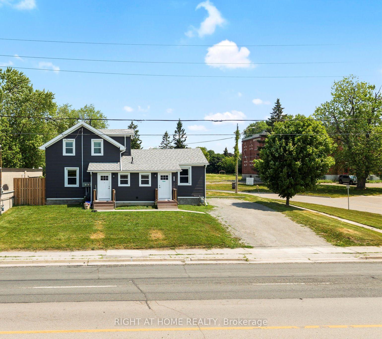 Photo 1 of Unit Unit 2, 865 Simcoe Street S, Oshawa, Lakeview — HOMEH