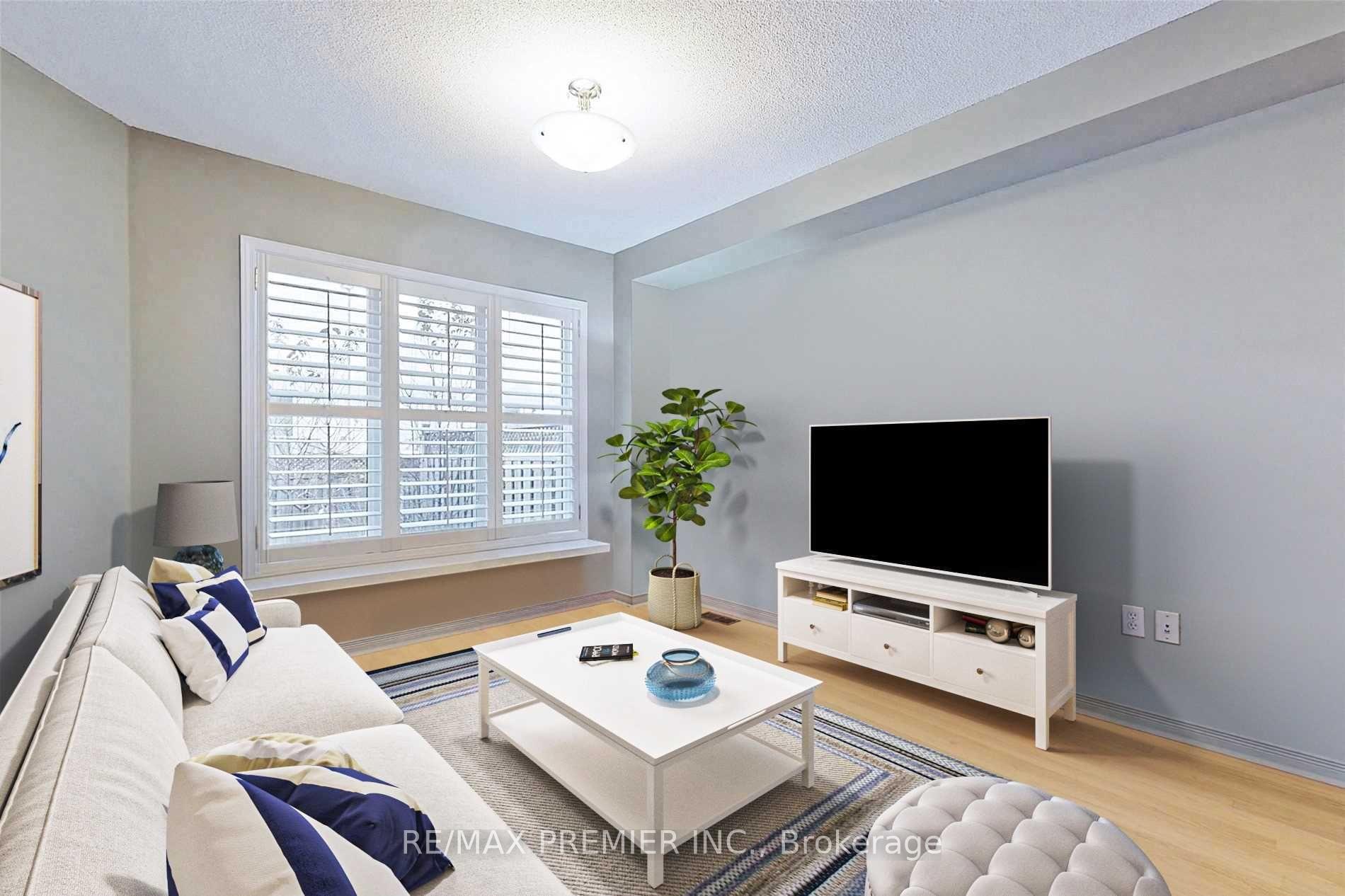 Photo 3 of 739 Joe Persechini Drive, Newmarket, Summerhill Estates — HOMEH