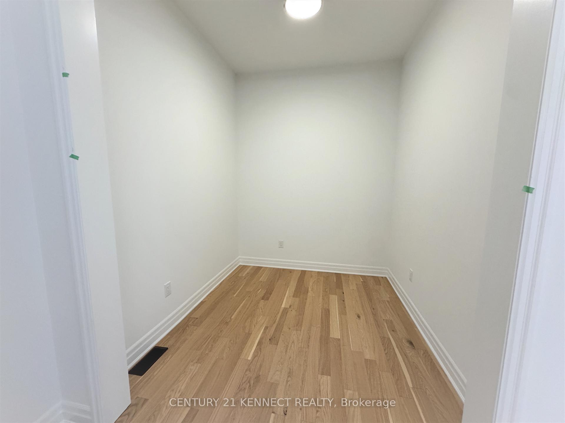 Photo 12 of 27 Berczy Manor Crescent, Markham, Victoria Square — HOMEH