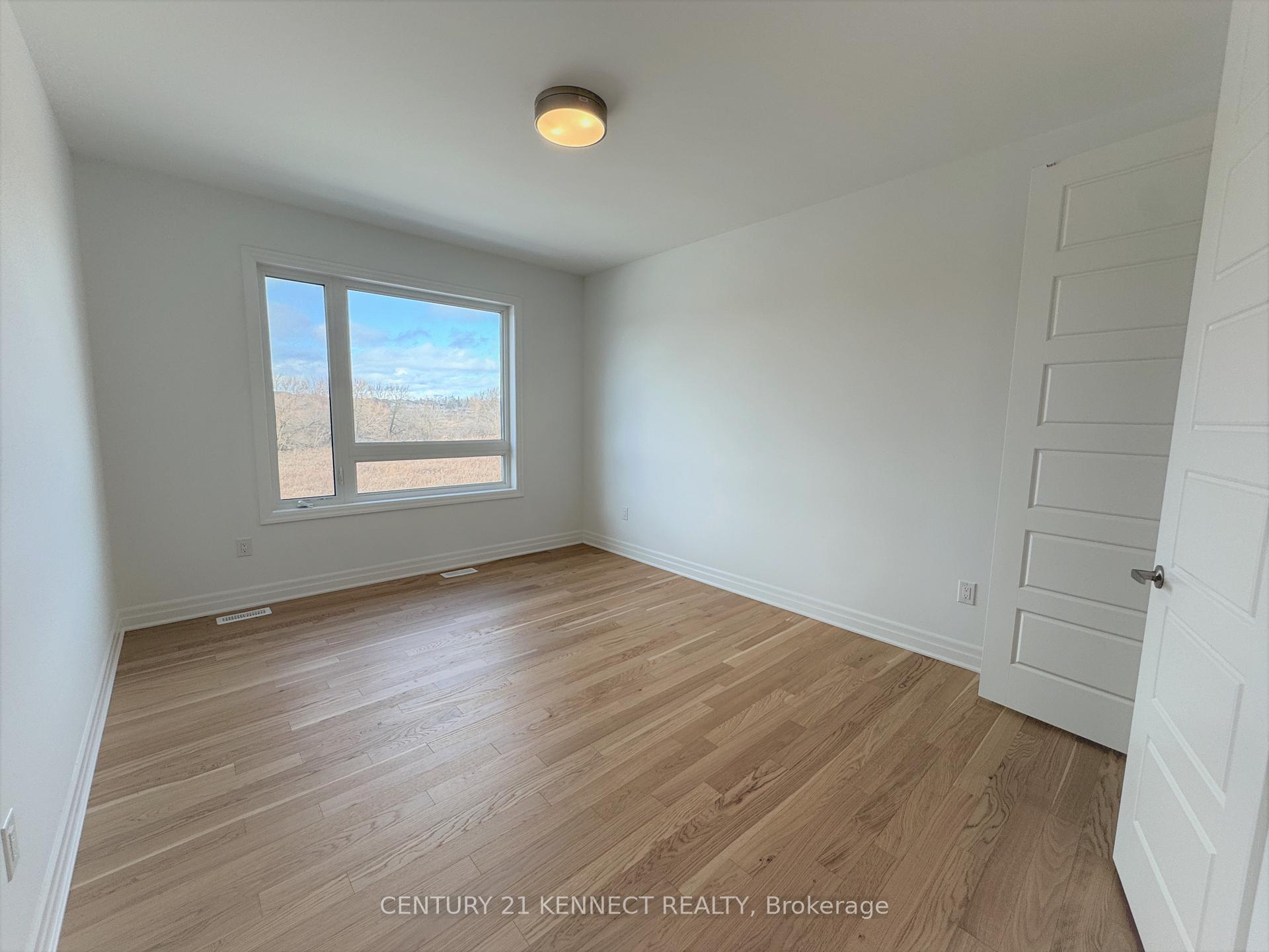 Photo 18 of 27 Berczy Manor Crescent, Markham, Victoria Square — HOMEH