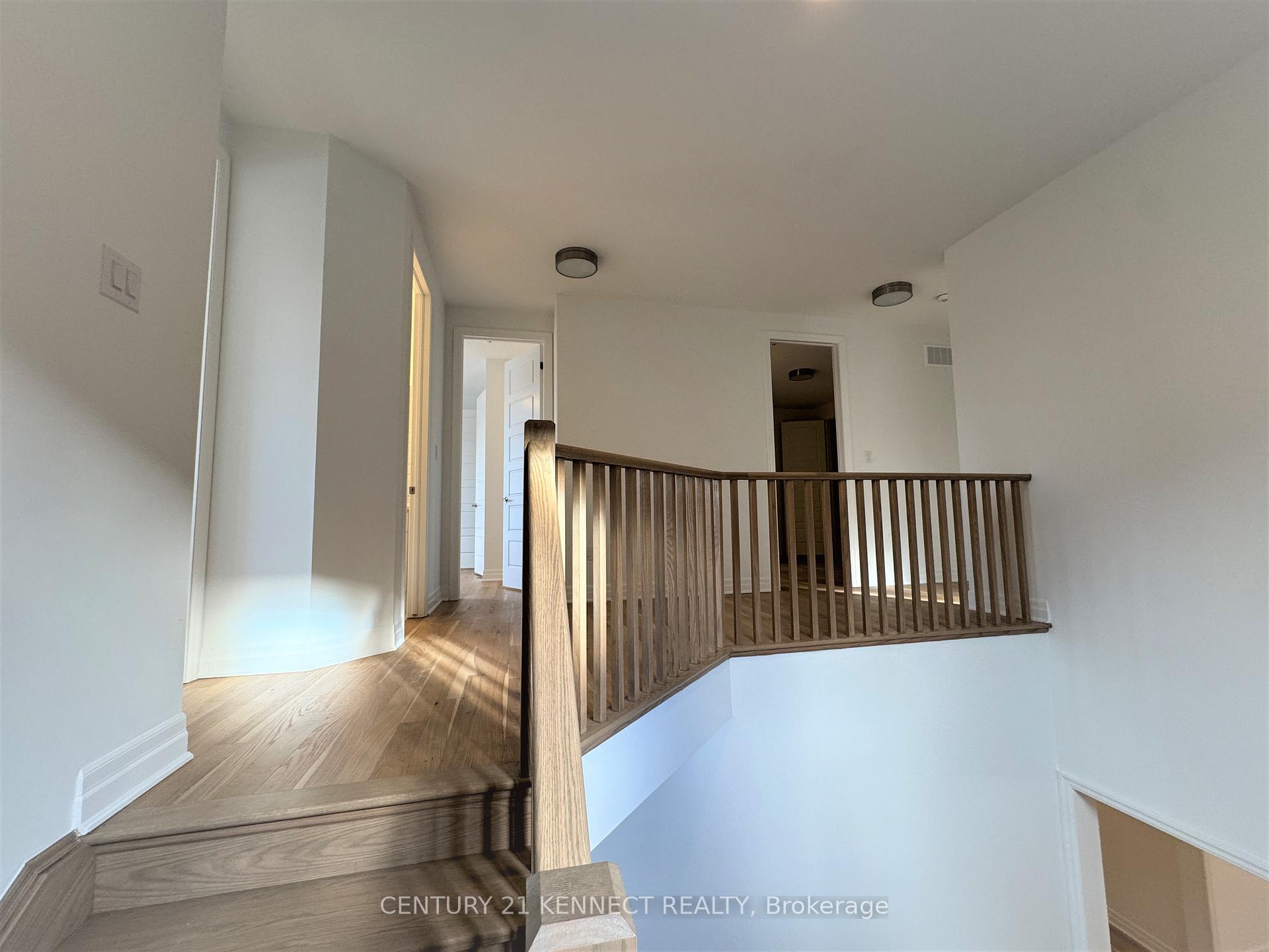 Photo 31 of 27 Berczy Manor Crescent, Markham, Victoria Square — HOMEH