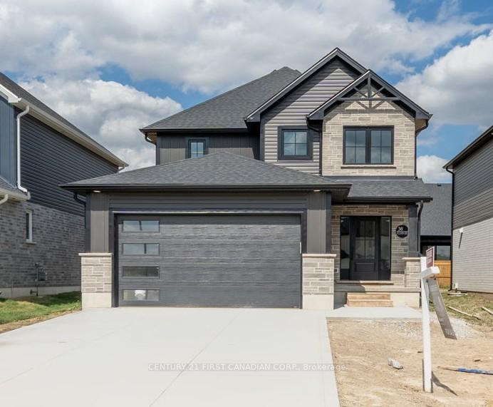 Photo 1 of 38 Postma Crescent, North Middlesex, Alisa Craig — HOMEH