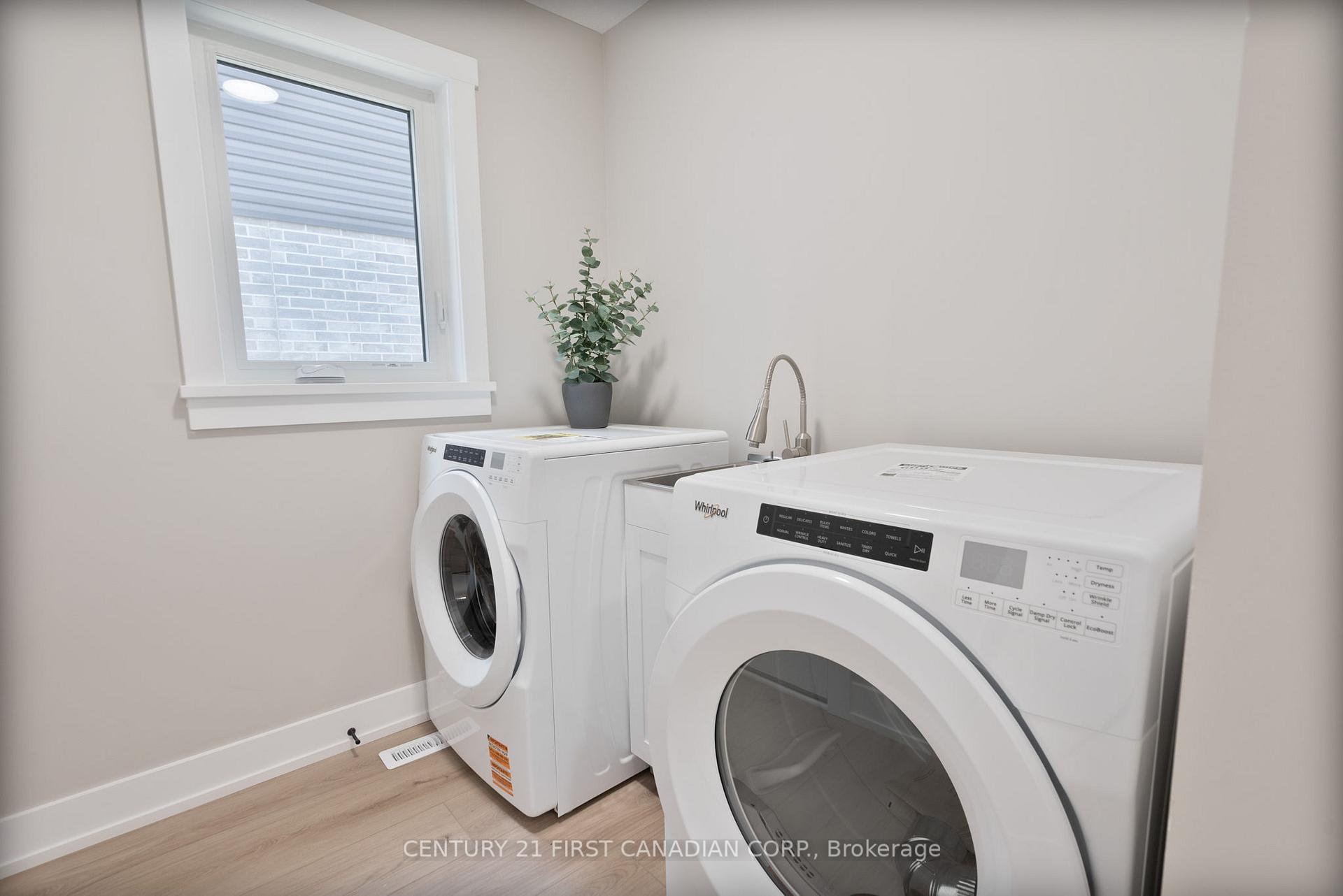 Photo 12 of 38 Postma Crescent, North Middlesex, Alisa Craig — HOMEH