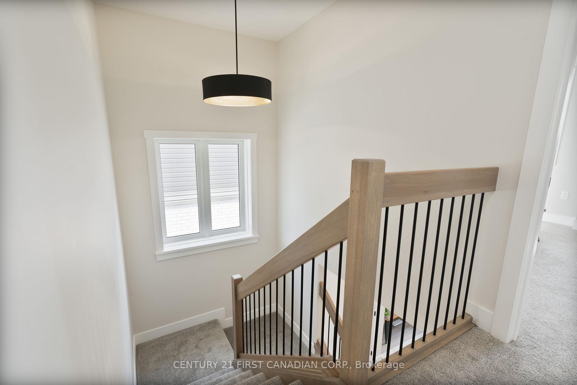 Photo 16 of 38 Postma Crescent, North Middlesex, Alisa Craig — HOMEH