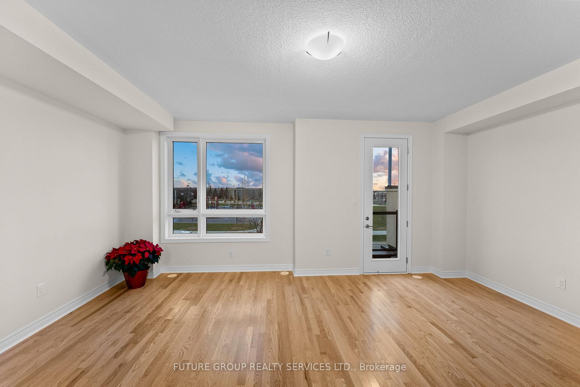 Photo 19 of 89 Mumbai Drive, Markham, Middlefield — HOMEH