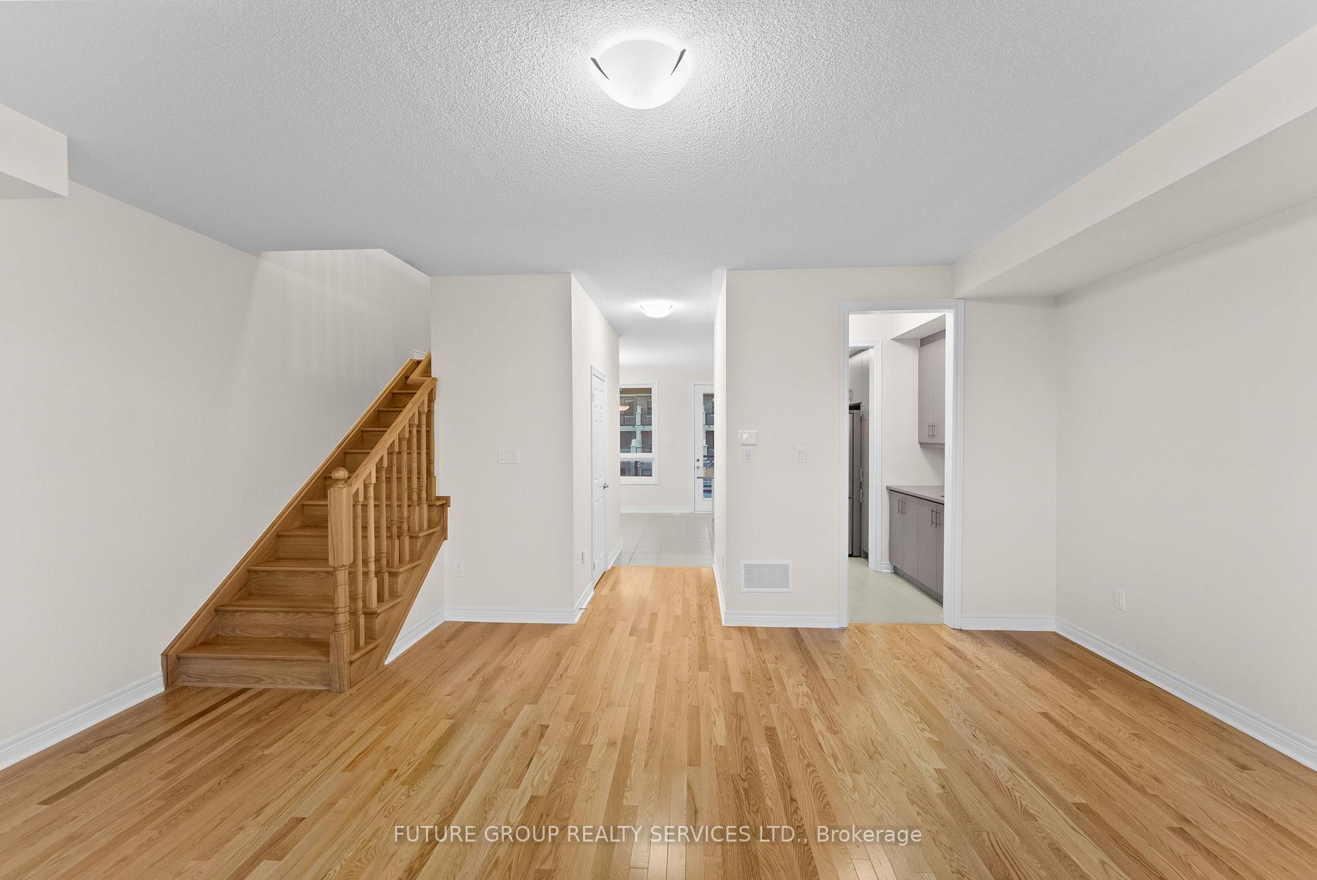 Photo 21 of 89 Mumbai Drive, Markham, Middlefield — HOMEH