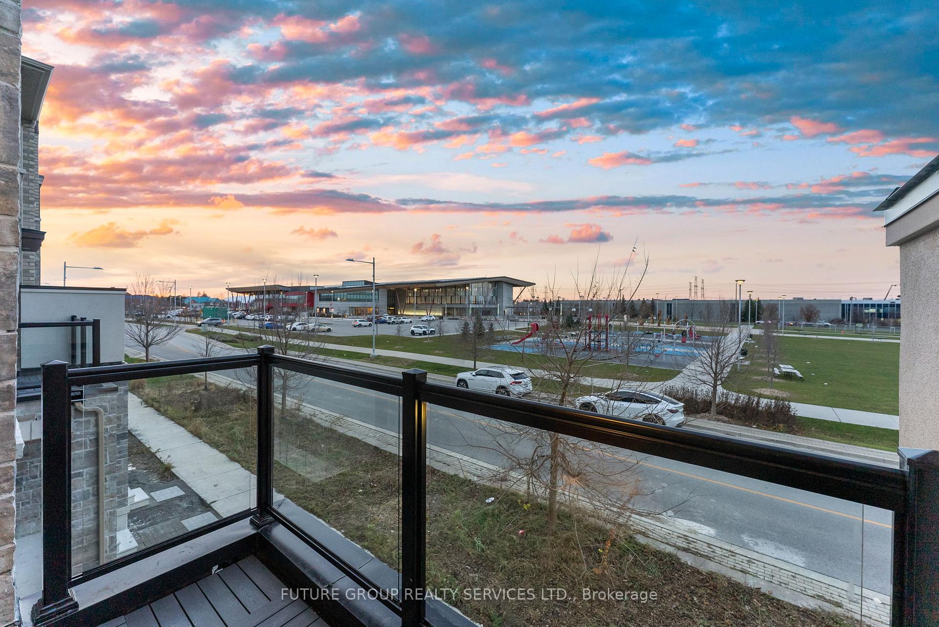 Photo 23 of 89 Mumbai Drive, Markham, Middlefield — HOMEH