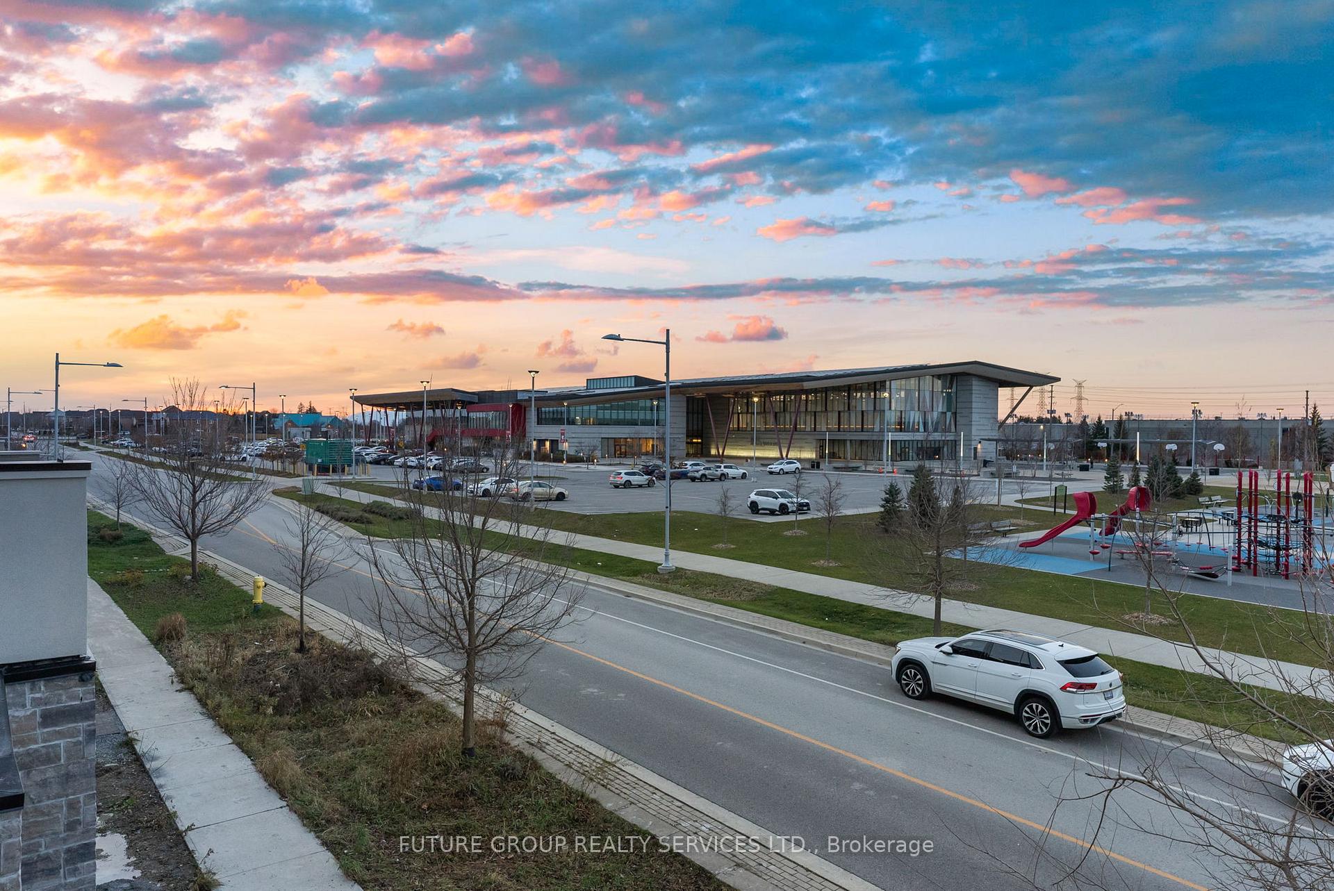 Photo 24 of 89 Mumbai Drive, Markham, Middlefield — HOMEH