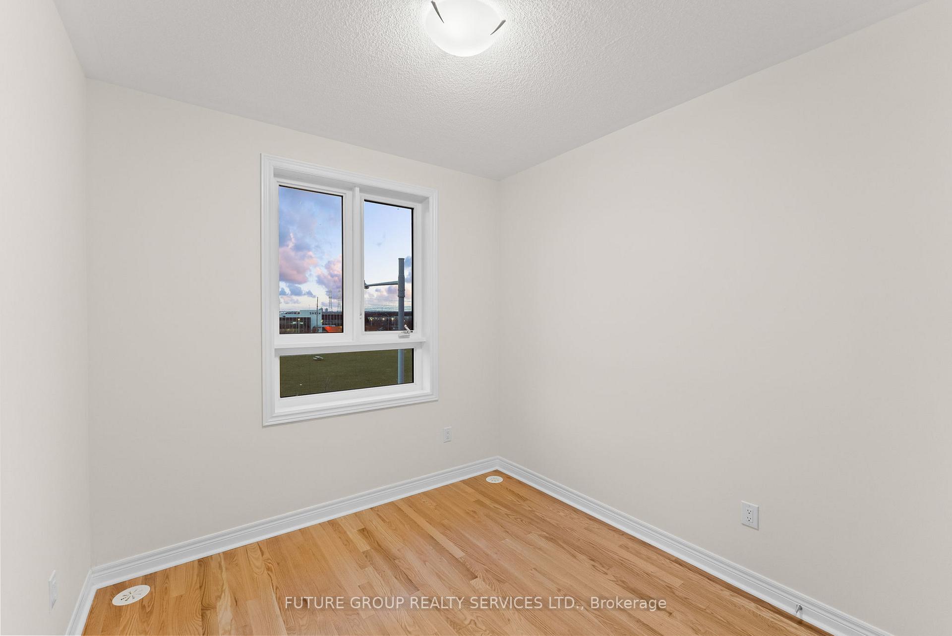 Photo 32 of 89 Mumbai Drive, Markham, Middlefield — HOMEH