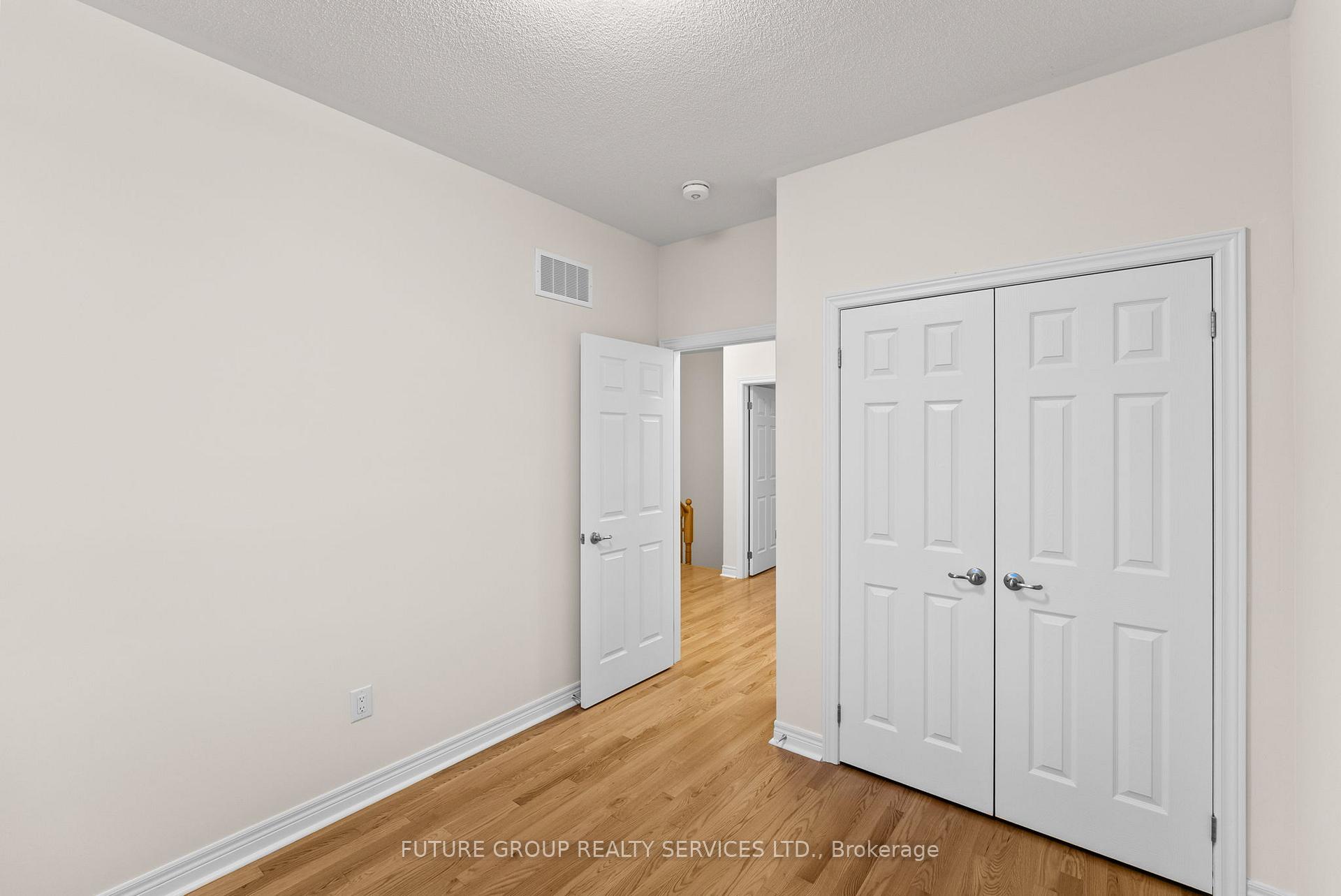 Photo 35 of 89 Mumbai Drive, Markham, Middlefield — HOMEH