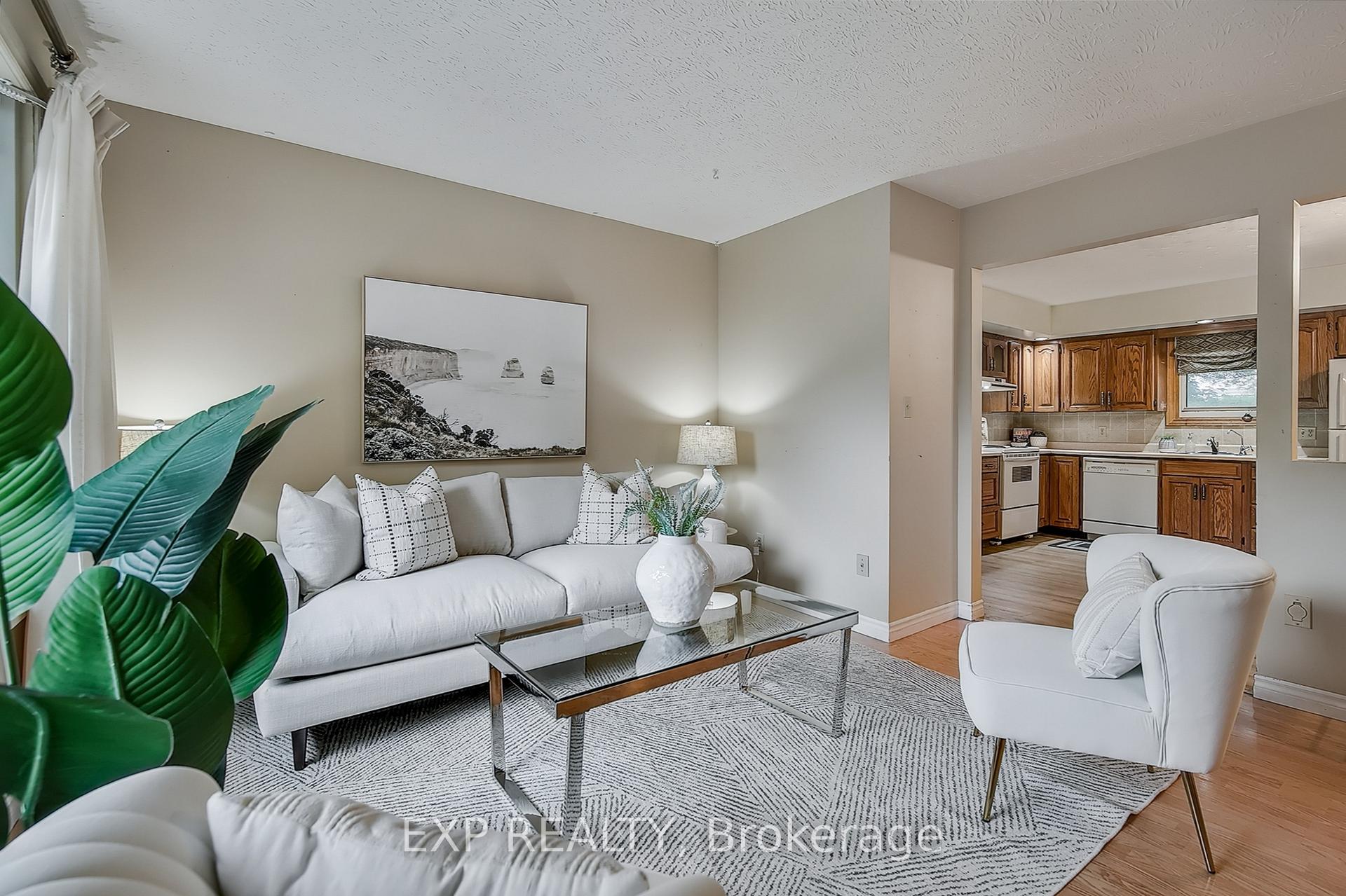Photo 5 of 515 Elm Avenue N, North Perth, Listowel — HOMEH