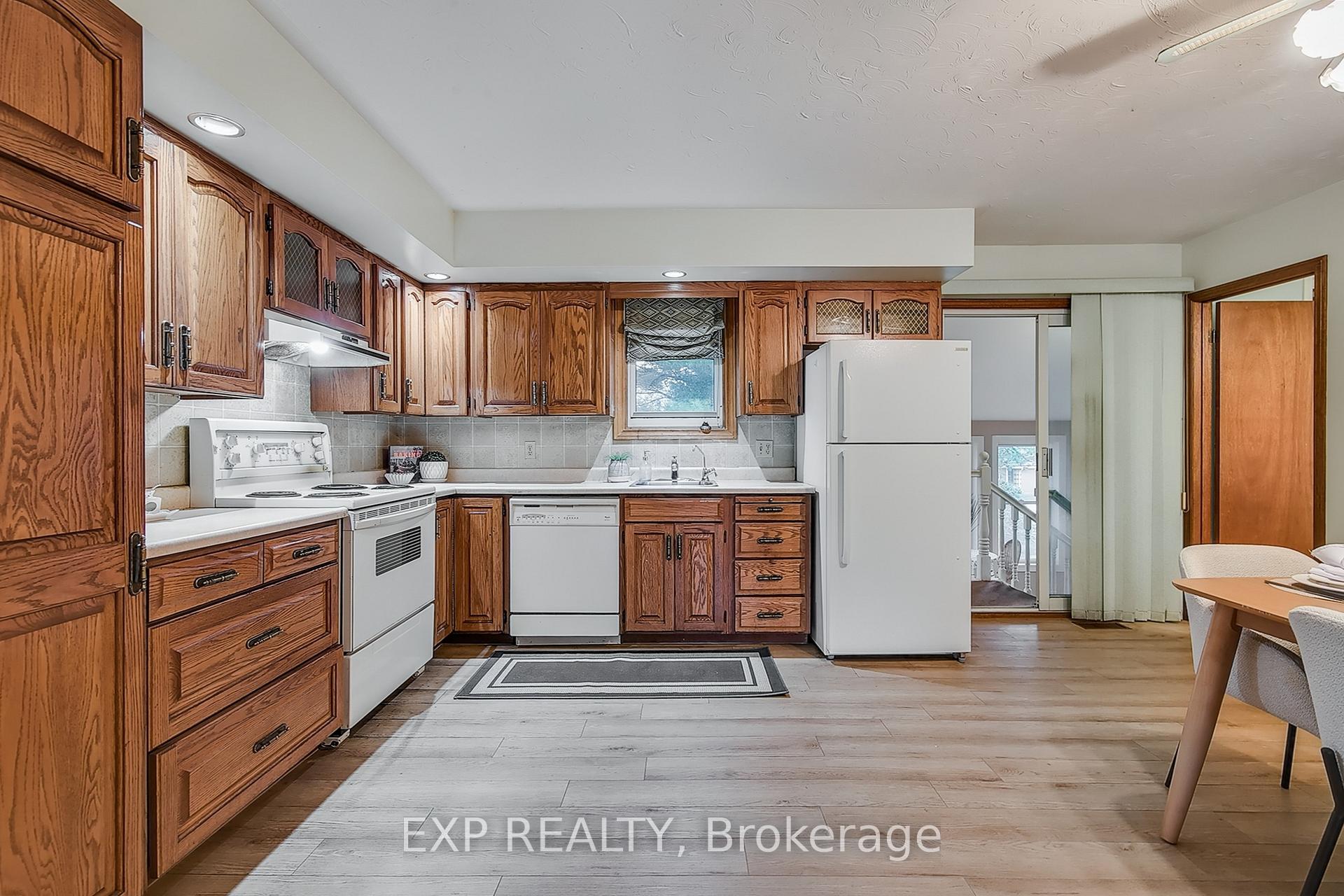 Photo 10 of 515 Elm Avenue N, North Perth, Listowel — HOMEH