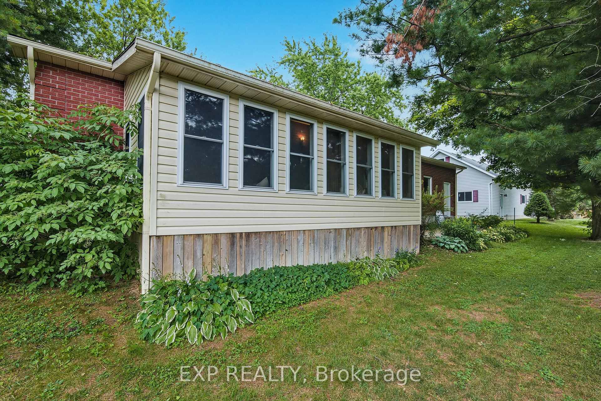Photo 28 of 515 Elm Avenue N, North Perth, Listowel — HOMEH