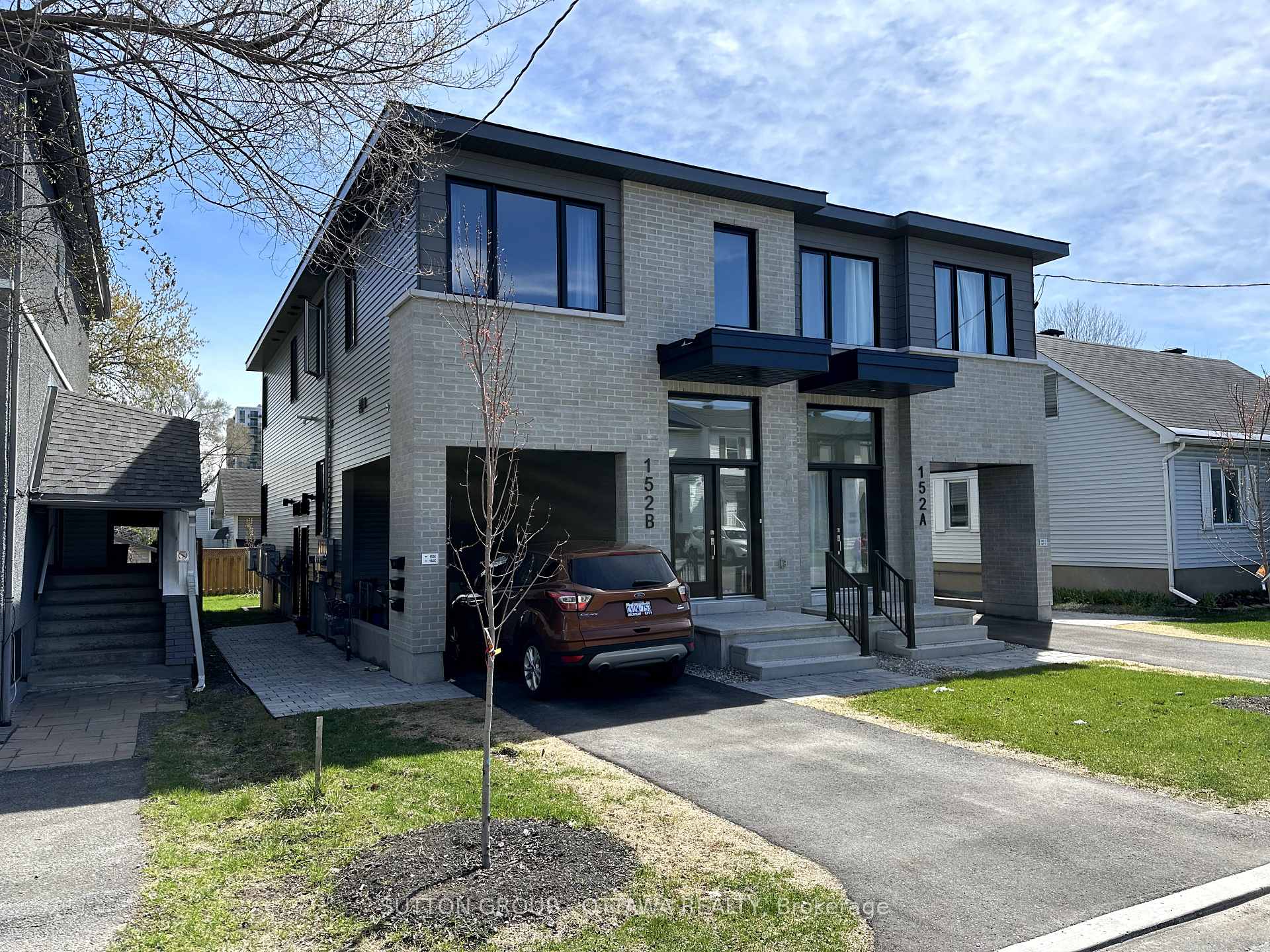 Photo 1 of 152E Columbus Avenue, Ottawa, Overbrook/Castle Heights — HOMEH