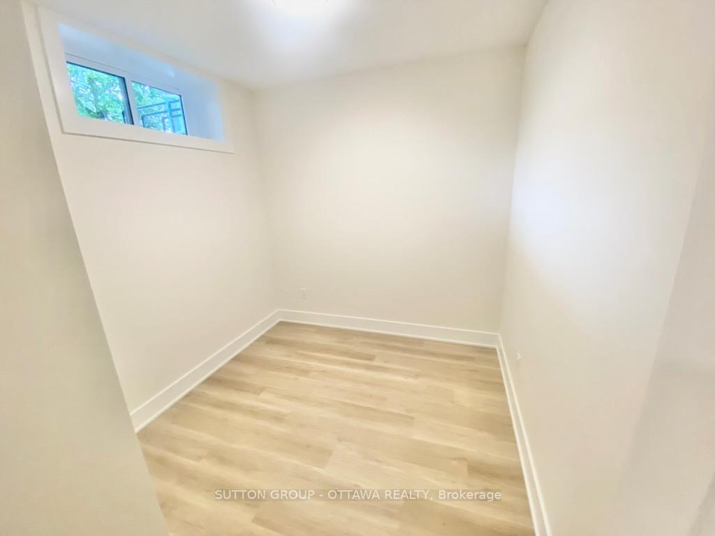 Photo 7 of 152E Columbus Avenue, Ottawa, Overbrook/Castle Heights — HOMEH