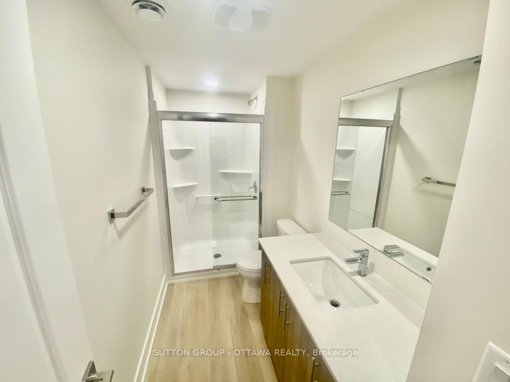 Photo 8 of 152E Columbus Avenue, Ottawa, Overbrook/Castle Heights — HOMEH