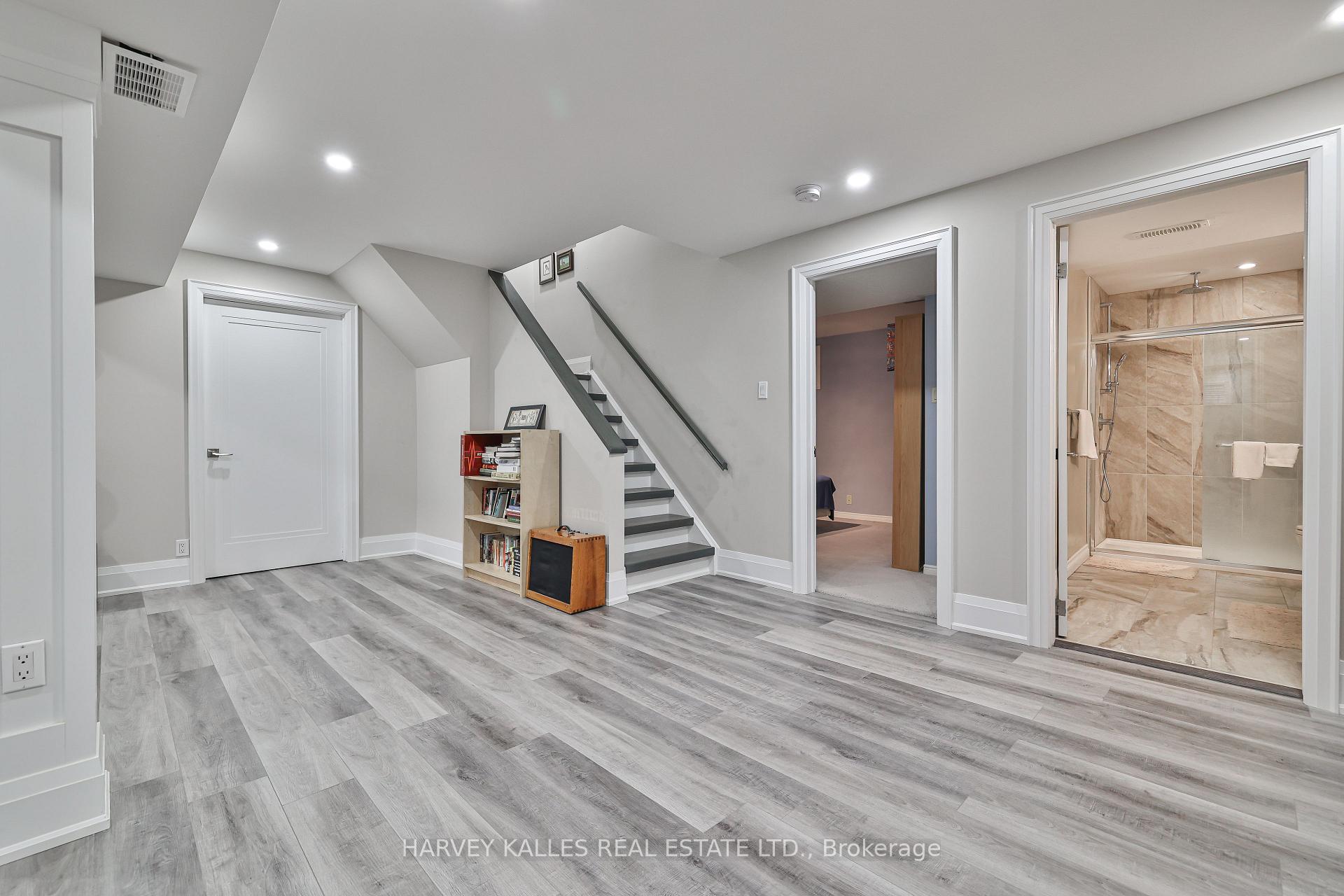 Photo 39 of 1240 Rosethorne Road, Oakville, Glen Abbey — HOMEH