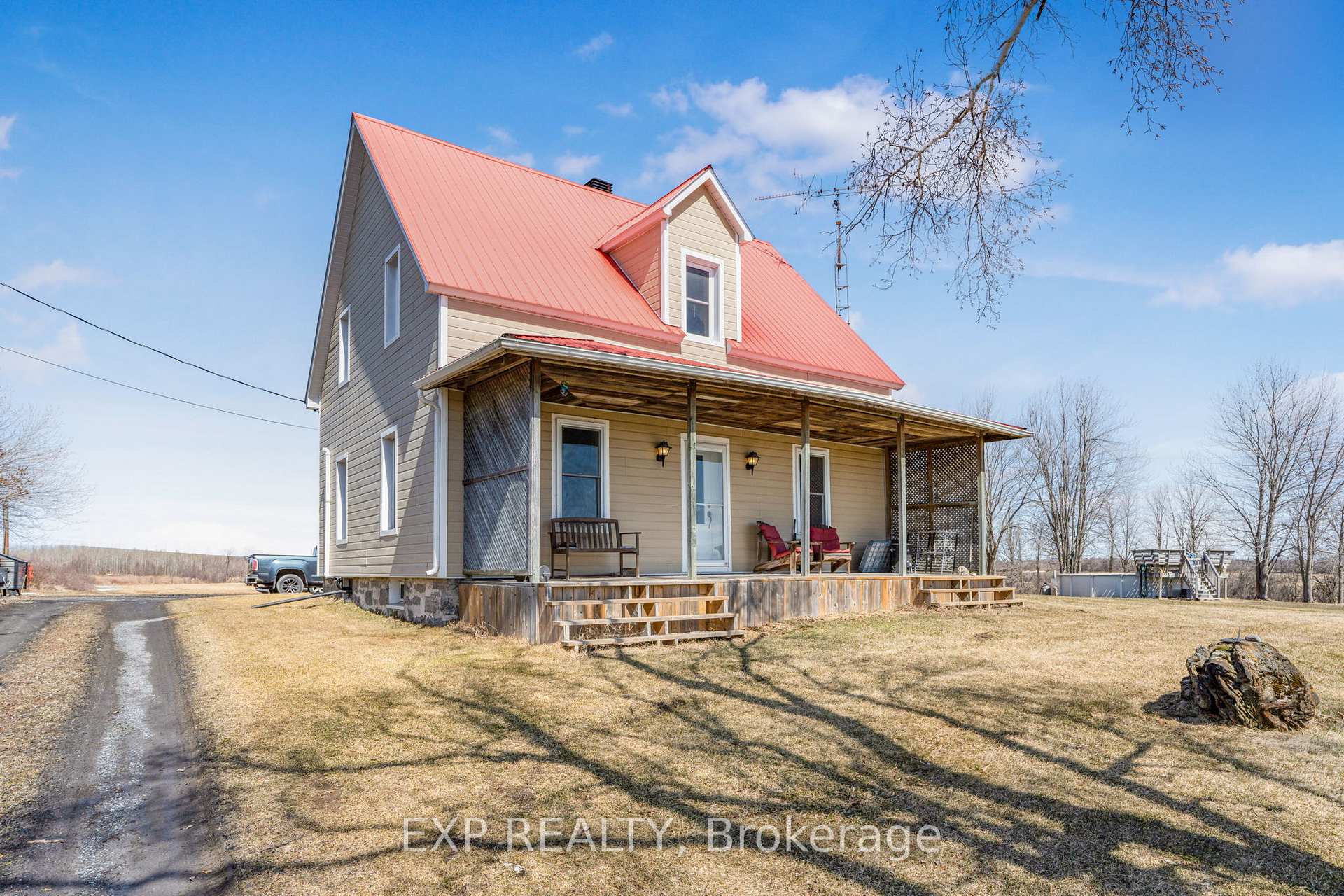 Front of 20405 Laggan-Glenelg Road