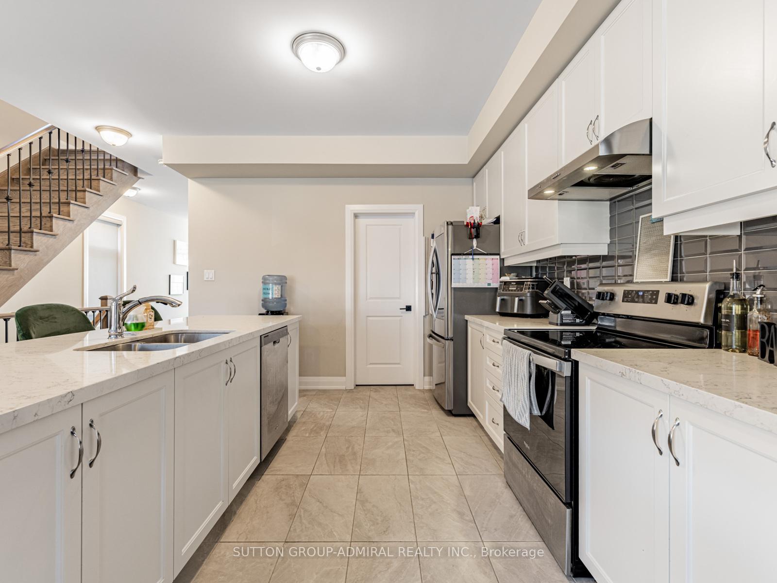 Photo 12 of 915 Isaac Phillips Way, Newmarket, Summerhill Estates — HOMEH