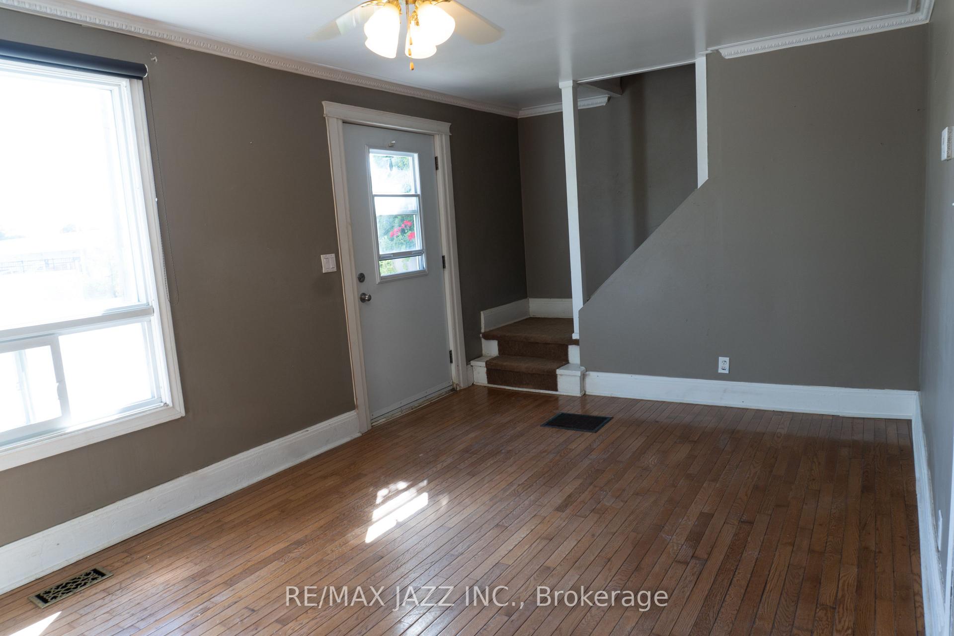 Photo 2 of 318 Ritson Road N, Oshawa, O'Neill — HOMEH