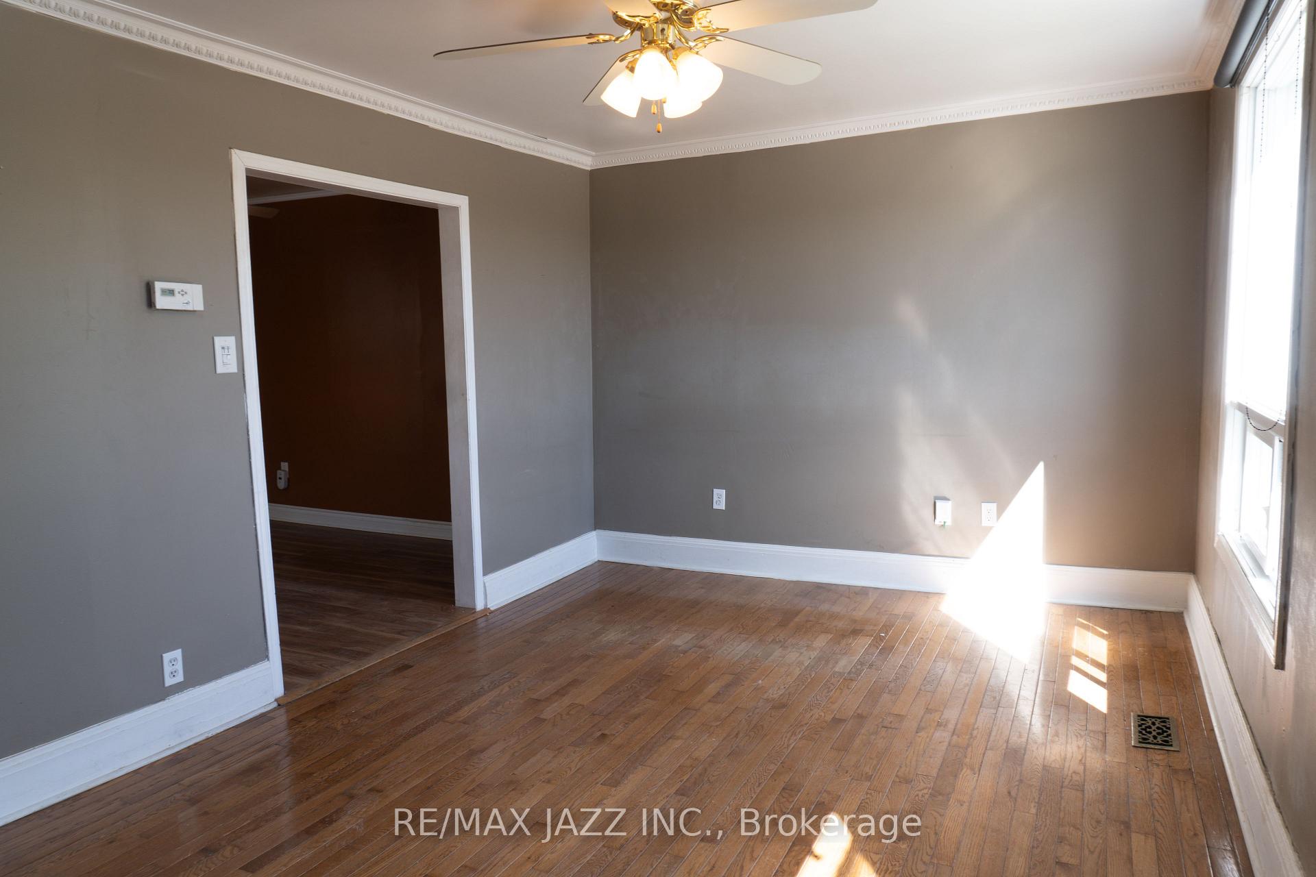 Photo 3 of 318 Ritson Road N, Oshawa, O'Neill — HOMEH