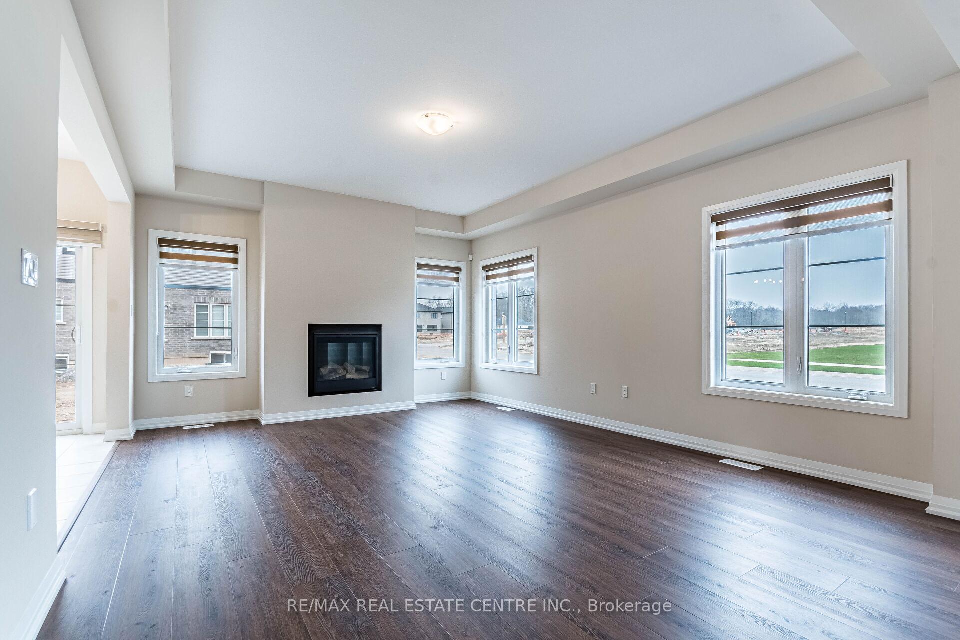 Photo 7 of 88 Acacia Road, Pelham, Fonthill — HOMEH