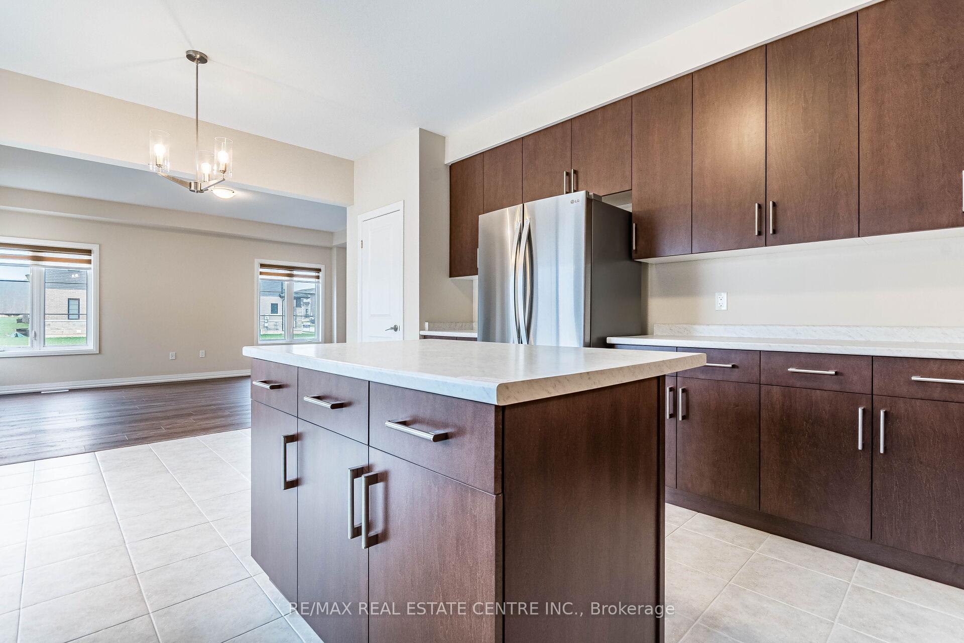 Photo 12 of 88 Acacia Road, Pelham, Fonthill — HOMEH