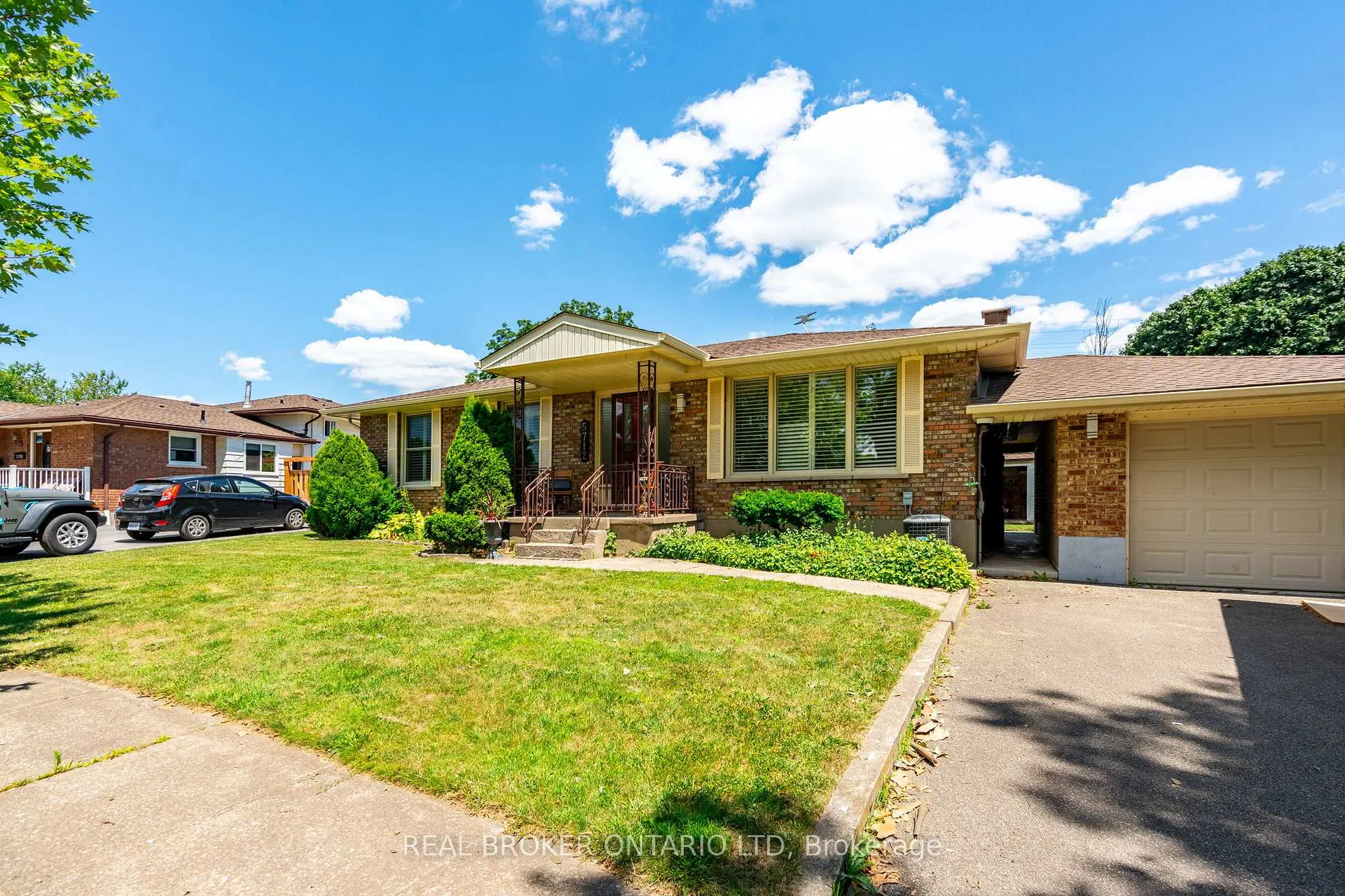Photo 5 of 5712 Sunnylea Crescent, Niagara Falls, Arad/Fallsview — HOMEH