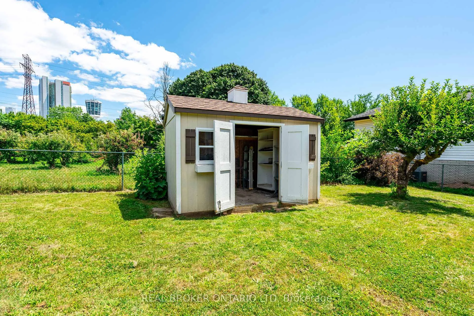 Photo 33 of 5712 Sunnylea Crescent, Niagara Falls, Arad/Fallsview — HOMEH