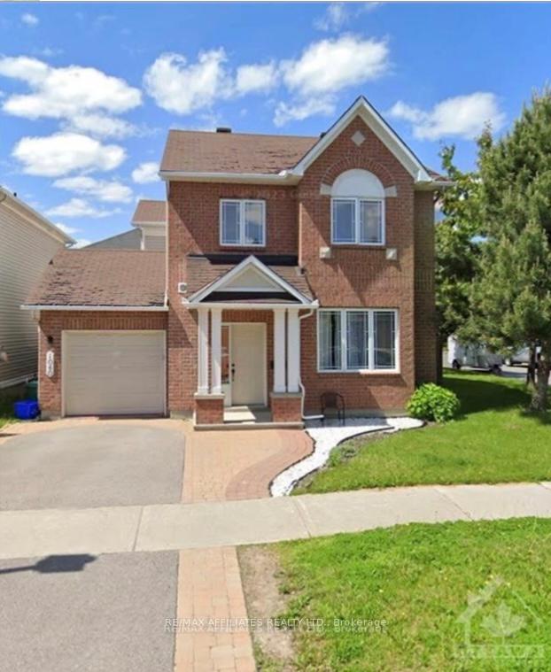 Front of 1040 Capreol Street