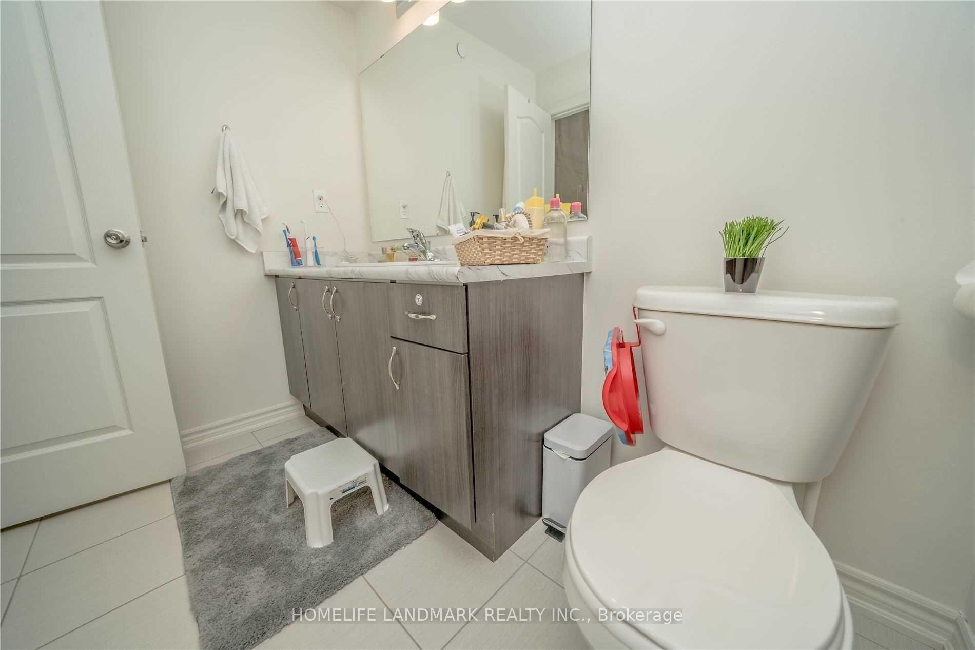 Photo 19 of Unit 411, 2218 Chevron Prince Path, Oshawa, Windfields — HOMEH