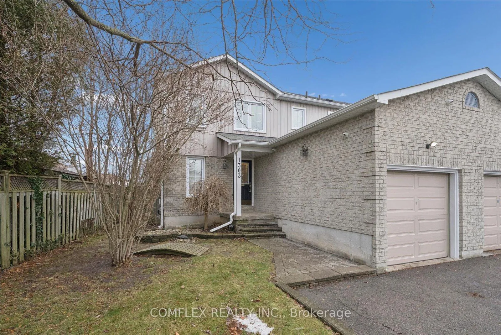 Photo 2 of 1303 Charter Crescent, Oshawa, Lakeview — HOMEH