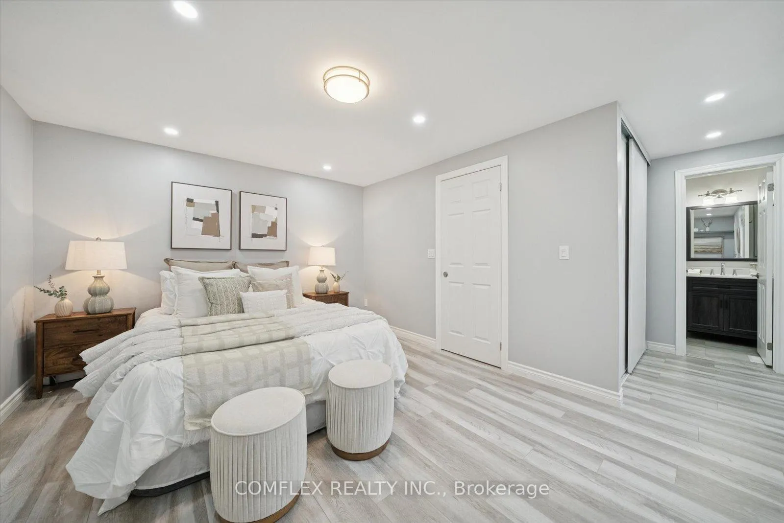 Photo 20 of 1303 Charter Crescent, Oshawa, Lakeview — HOMEH