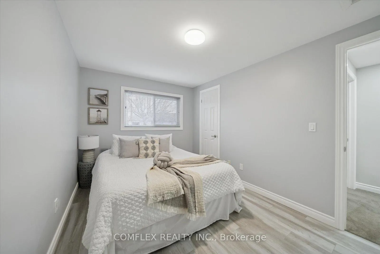 Photo 27 of 1303 Charter Crescent, Oshawa, Lakeview — HOMEH