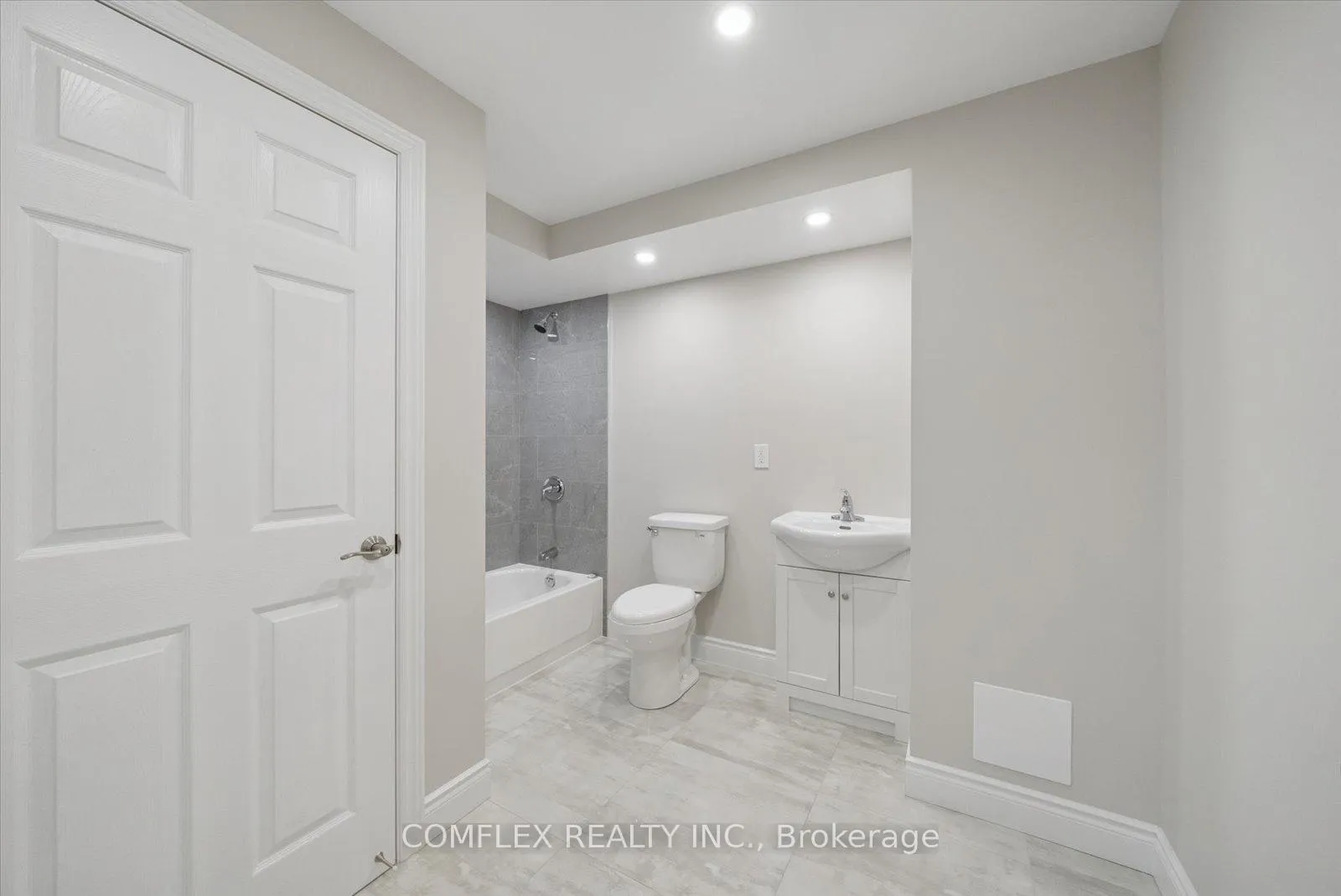 Photo 34 of 1303 Charter Crescent, Oshawa, Lakeview — HOMEH
