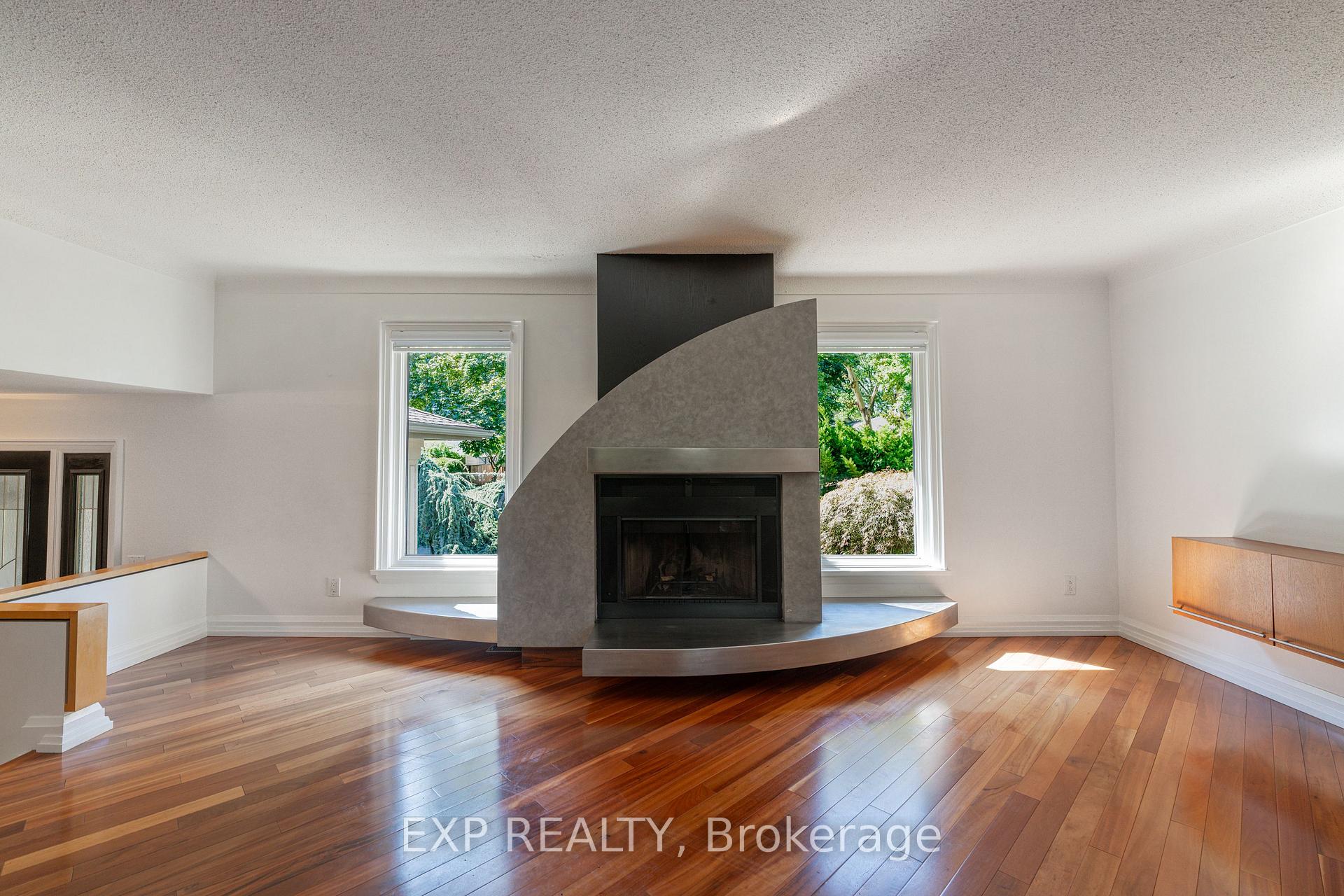 Photo 7 of 6559 Jupiter Boulevard, Niagara Falls, Stamford — HOMEH