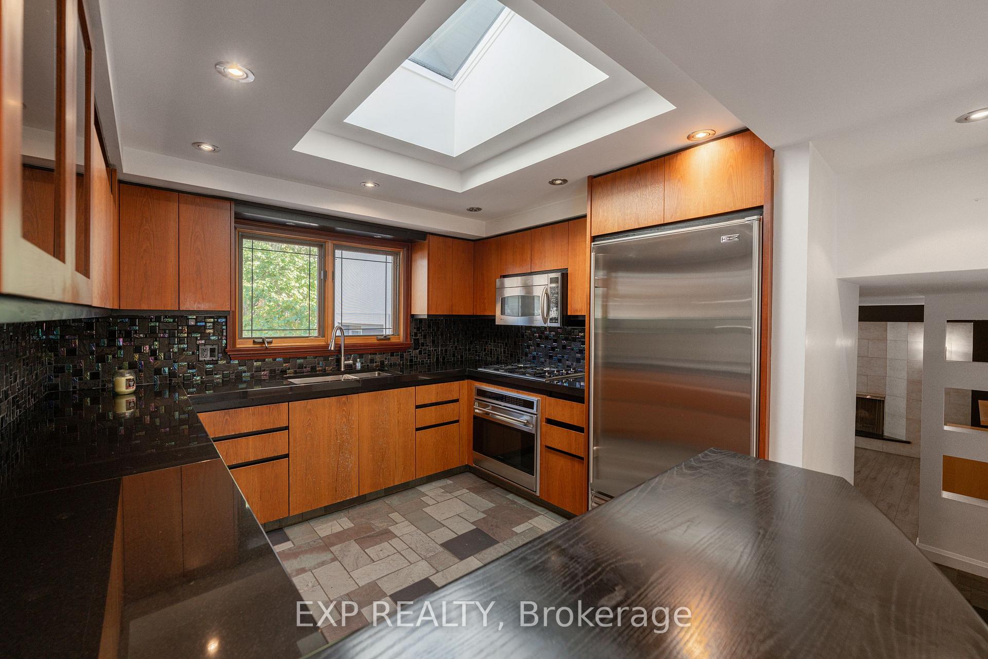 Photo 9 of 6559 Jupiter Boulevard, Niagara Falls, Stamford — HOMEH