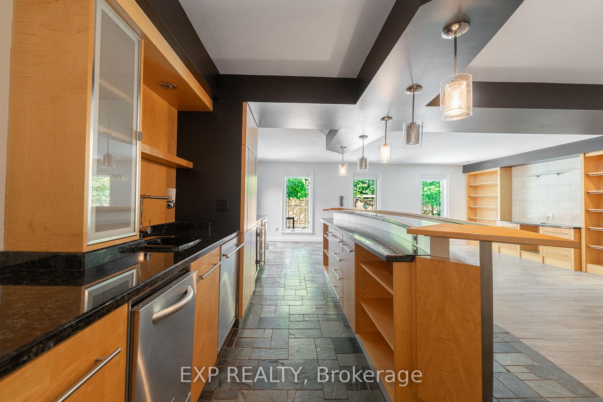 Photo 14 of 6559 Jupiter Boulevard, Niagara Falls, Stamford — HOMEH
