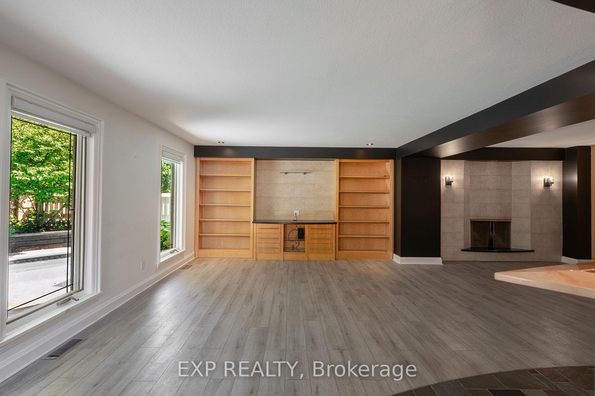 Photo 20 of 6559 Jupiter Boulevard, Niagara Falls, Stamford — HOMEH