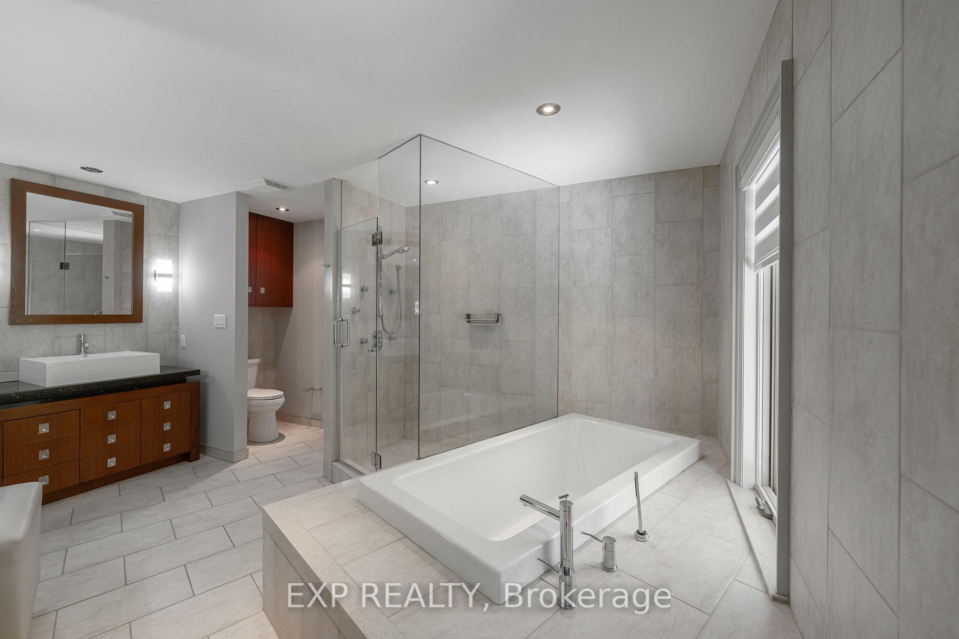 Photo 28 of 6559 Jupiter Boulevard, Niagara Falls, Stamford — HOMEH