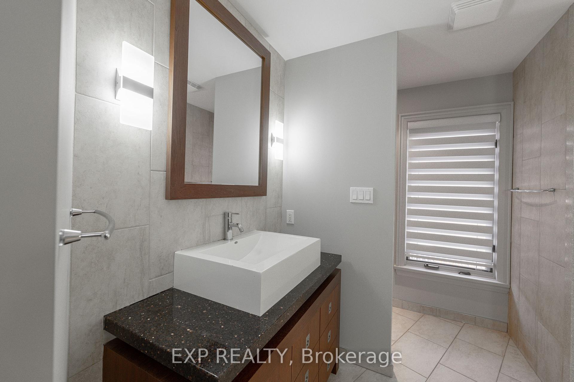 Photo 31 of 6559 Jupiter Boulevard, Niagara Falls, Stamford — HOMEH