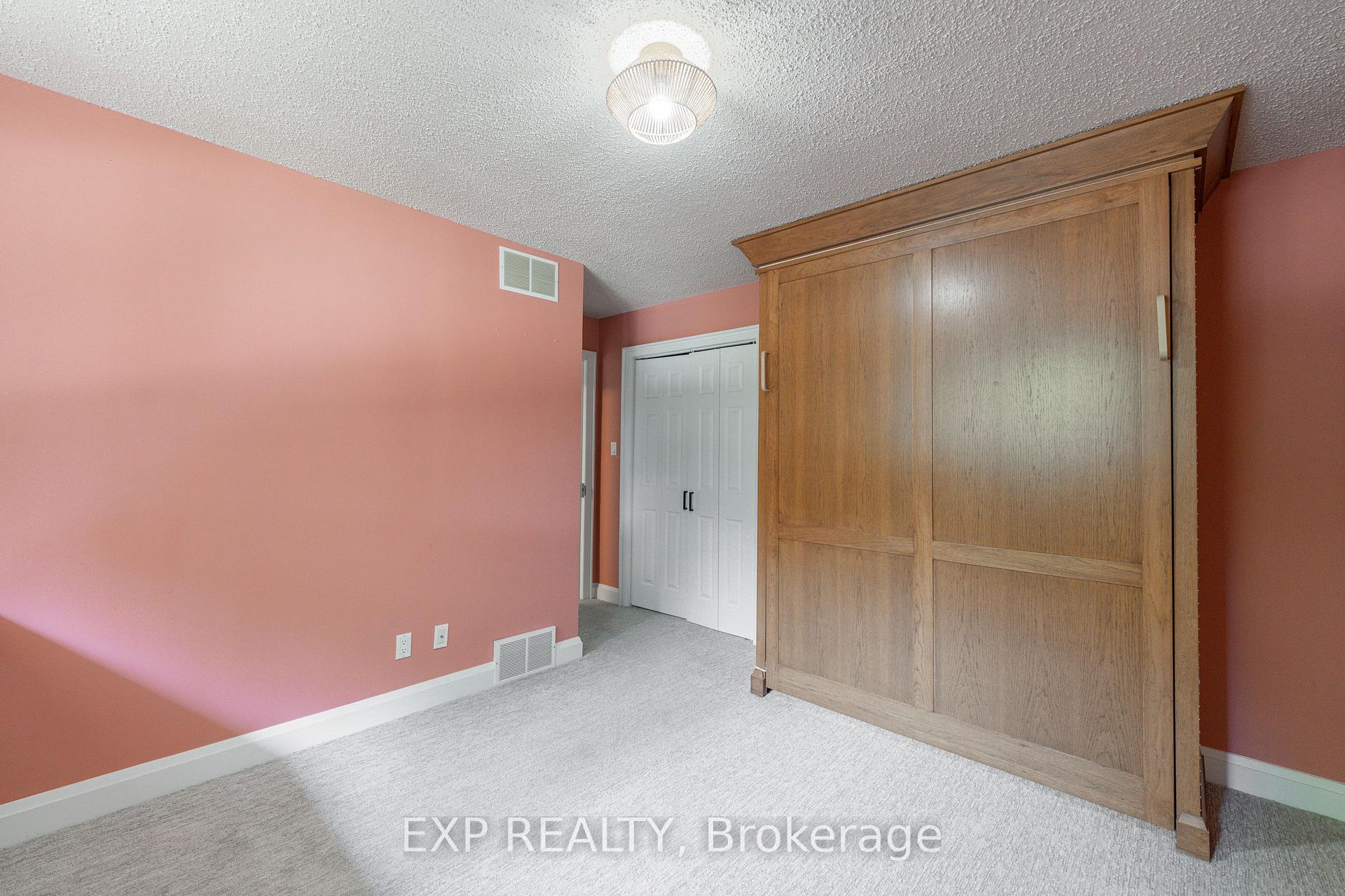 Photo 33 of 6559 Jupiter Boulevard, Niagara Falls, Stamford — HOMEH