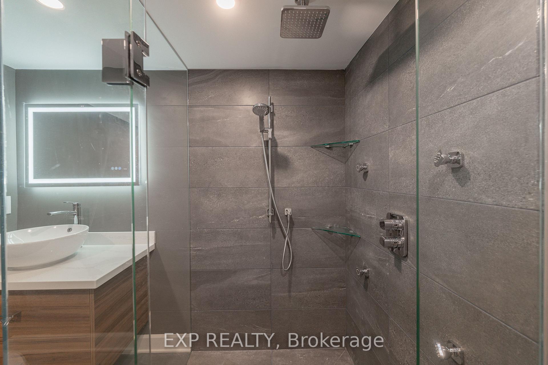 Photo 37 of 6559 Jupiter Boulevard, Niagara Falls, Stamford — HOMEH