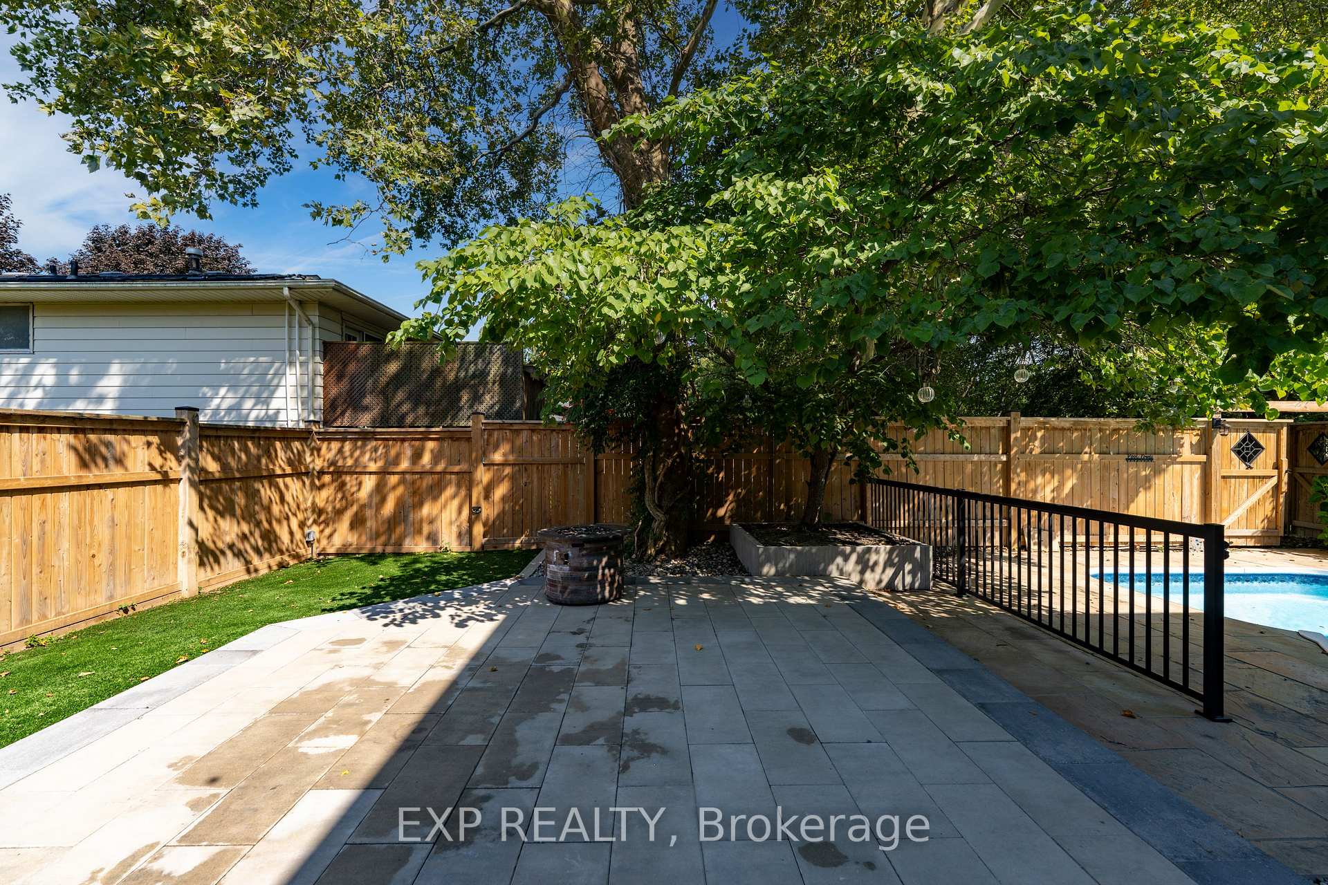 Photo 43 of 6559 Jupiter Boulevard, Niagara Falls, Stamford — HOMEH
