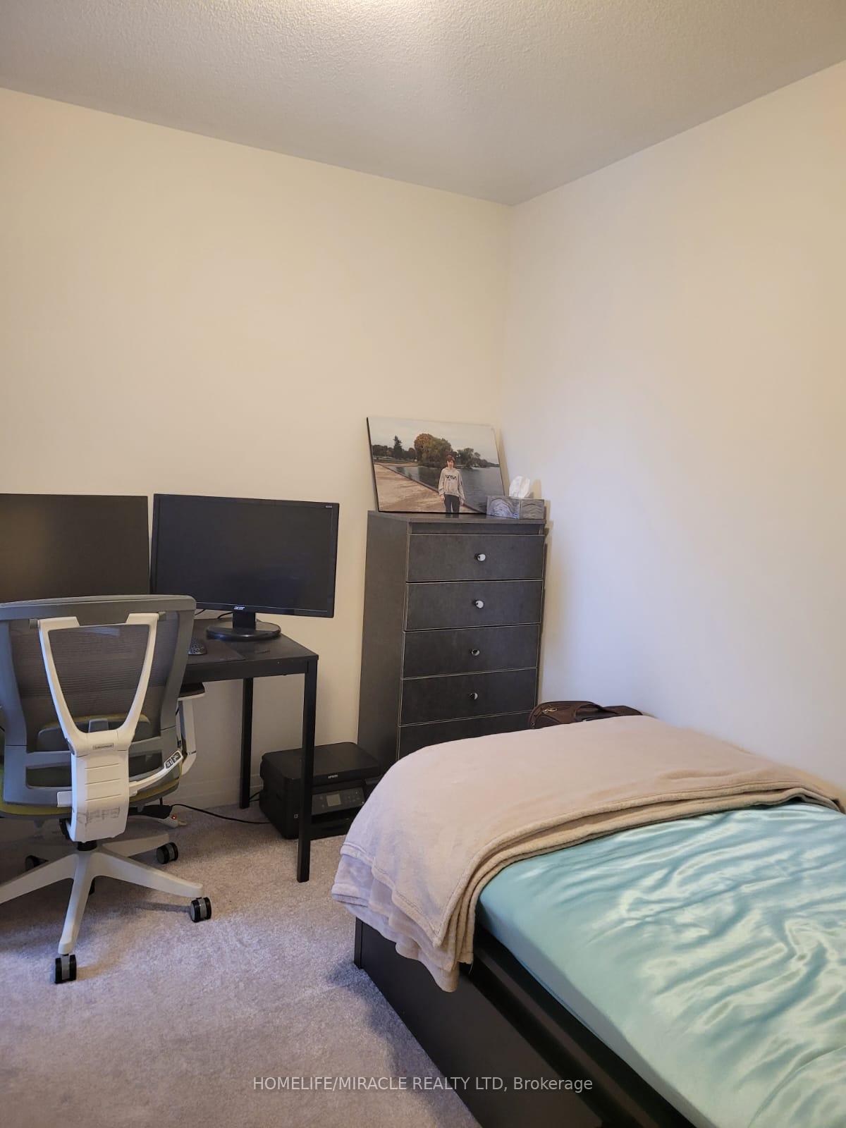 Photo 3 of 29 Carneros Way, Markham, Cedar Grove — HOMEH