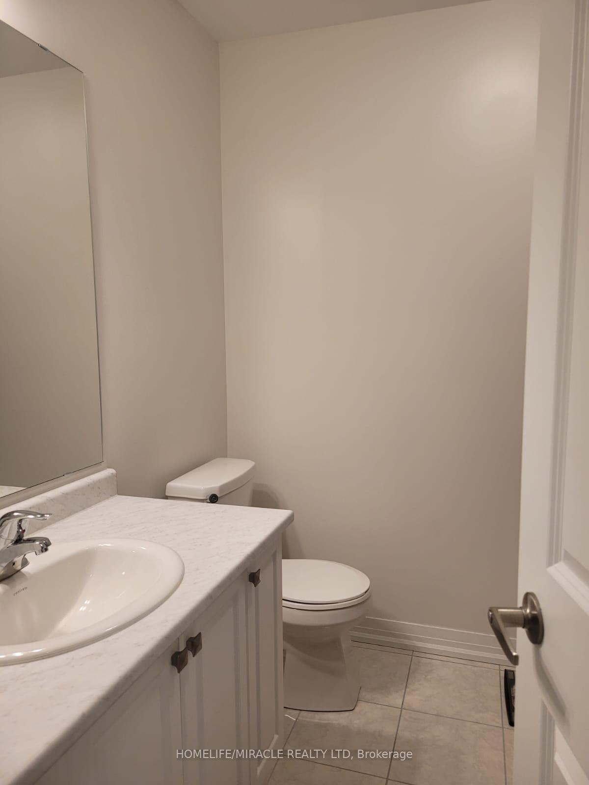 Photo 5 of 29 Carneros Way, Markham, Cedar Grove — HOMEH