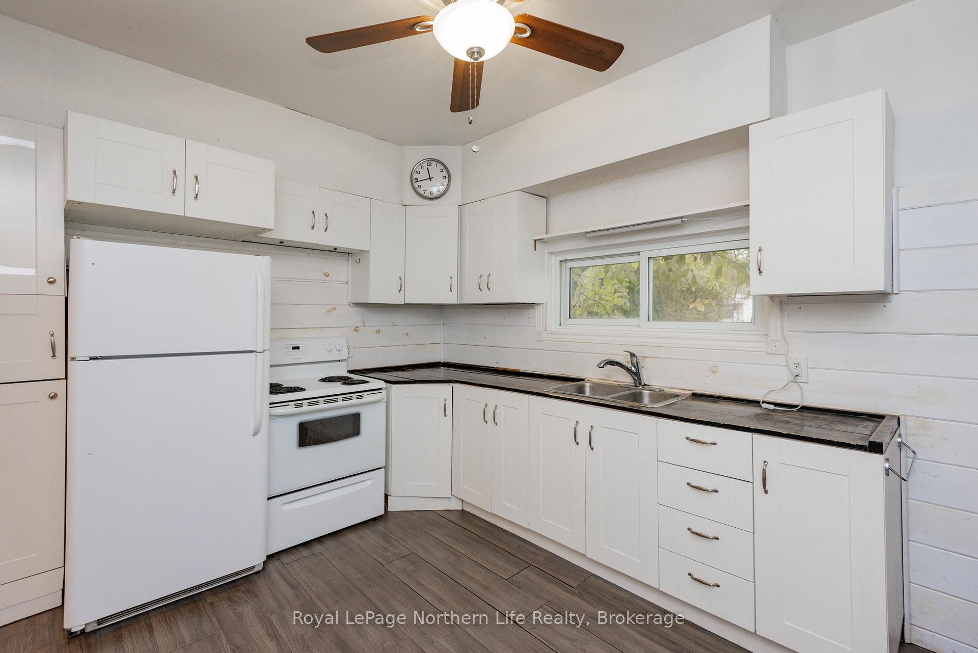 Photo 9 of 346 John Street, North Bay, Central — HOMEH