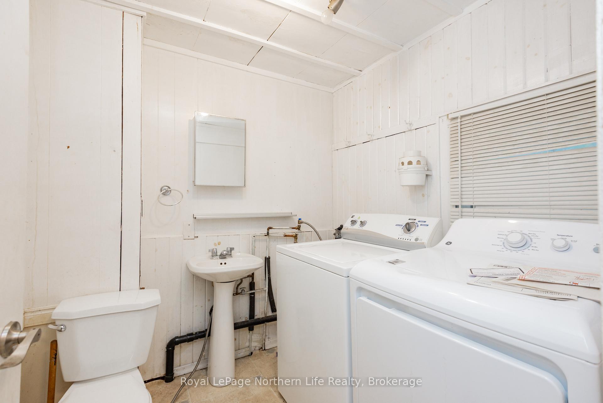 Photo 12 of 346 John Street, North Bay, Central — HOMEH
