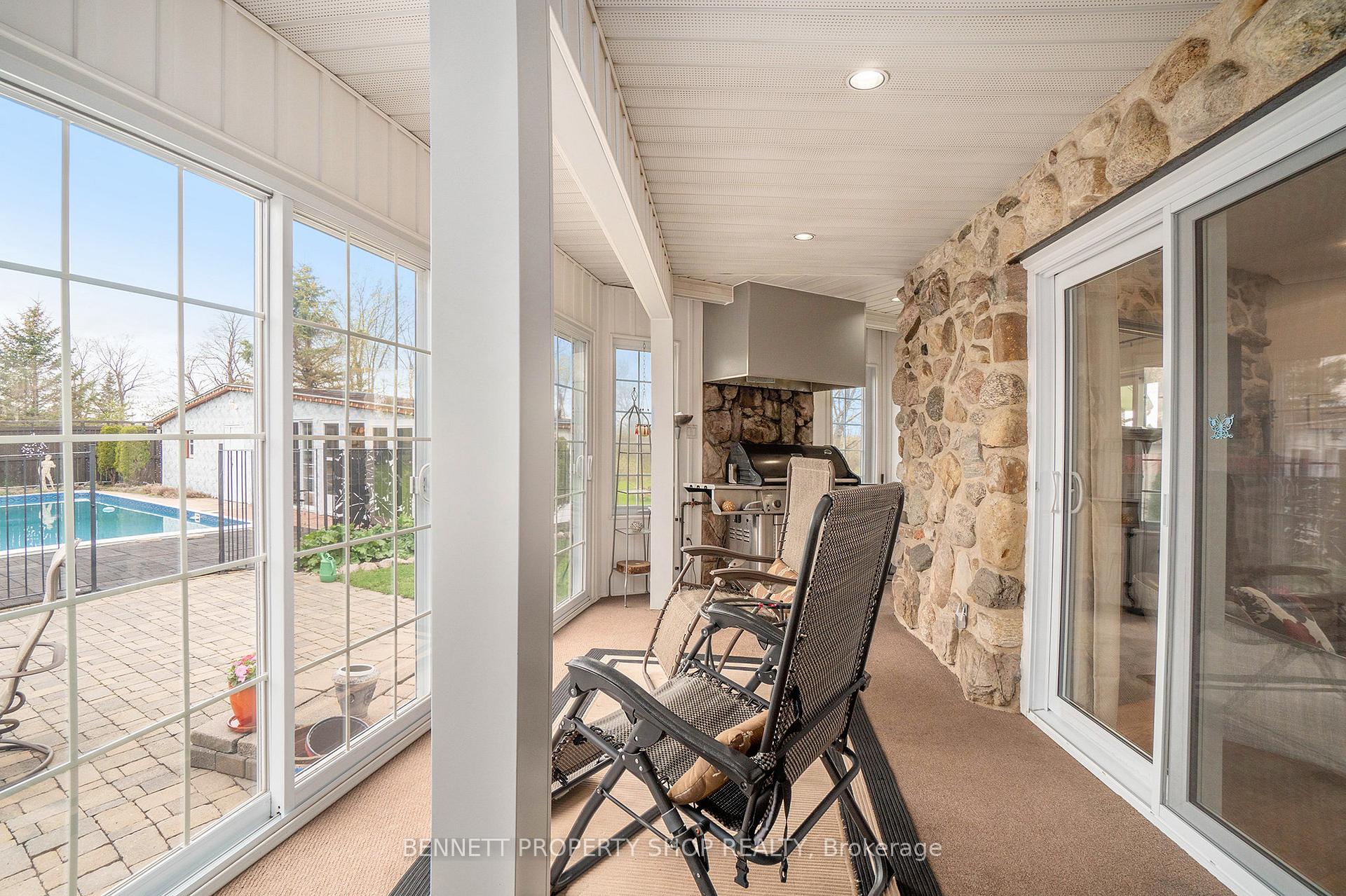 Photo 10 of 39 Front Street E, North Glengarry, Alexandria — HOMEH
